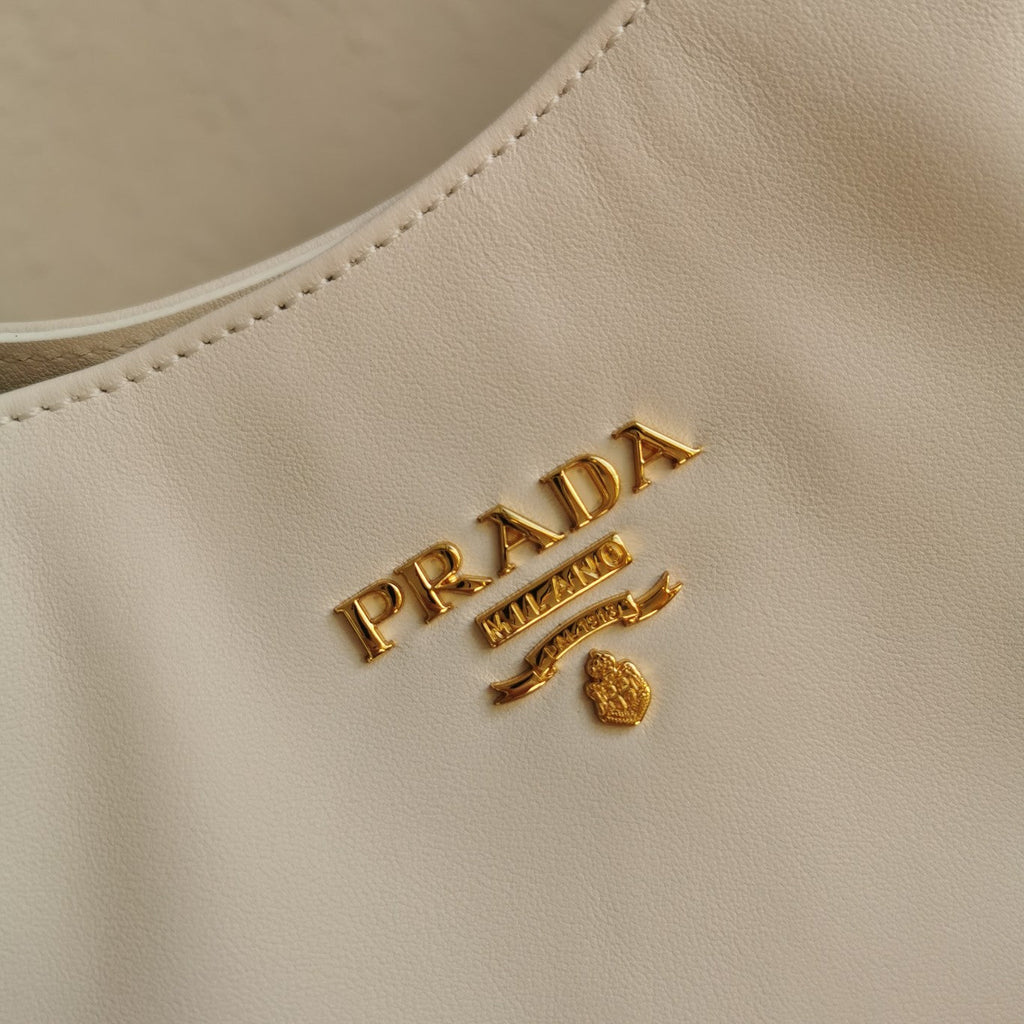 PRADA CHAIN TOTE 39 SOFT WHITE CALFSKIN