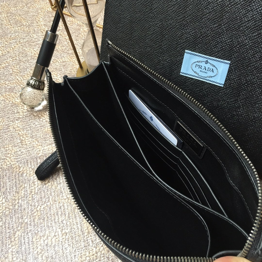 PRADA CLUTCH 26 IN BLACK DEERSKIN EMBOSSED LOGO