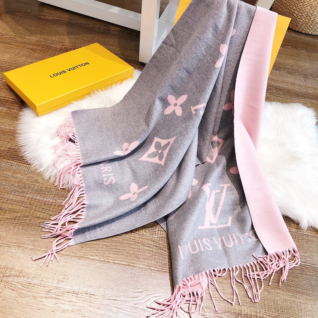 LOUIS VUITTON REYKJAVIK SCARF 180 CM IN DOPHIN GRAY MIX PINK CASHMERE 392868