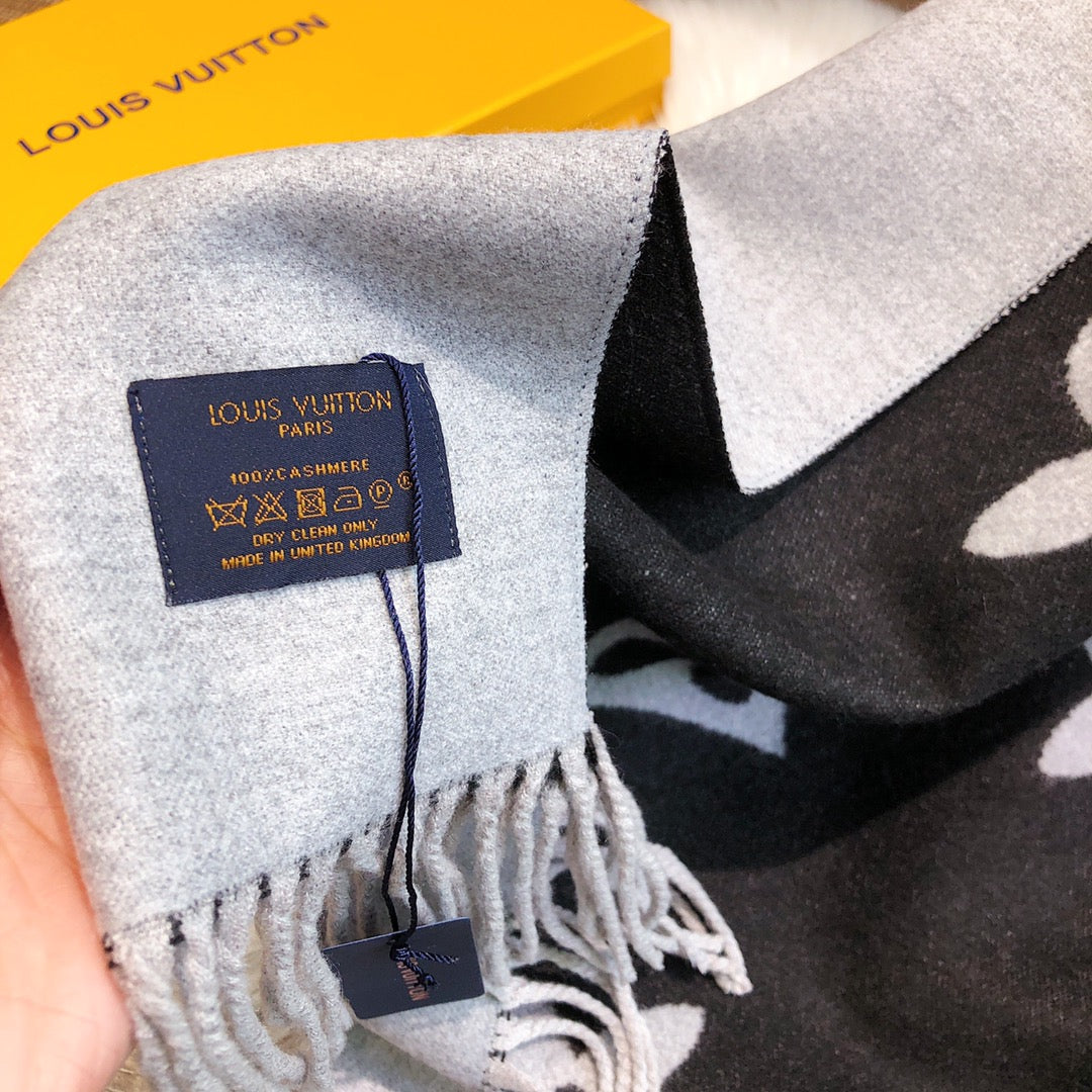 LOUIS VUITTON REYKJAVIK SCARF 180 CM IN BLACK MIX WHITE CASHMERE 392870