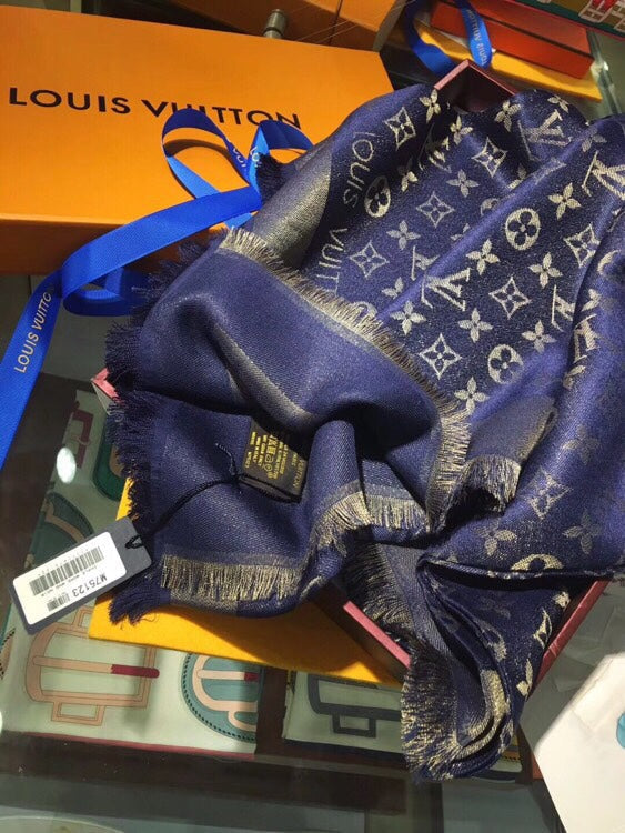 LOUIS VUITTON LV SCARF 140 CM IN WOOL MIX SILK 693008
