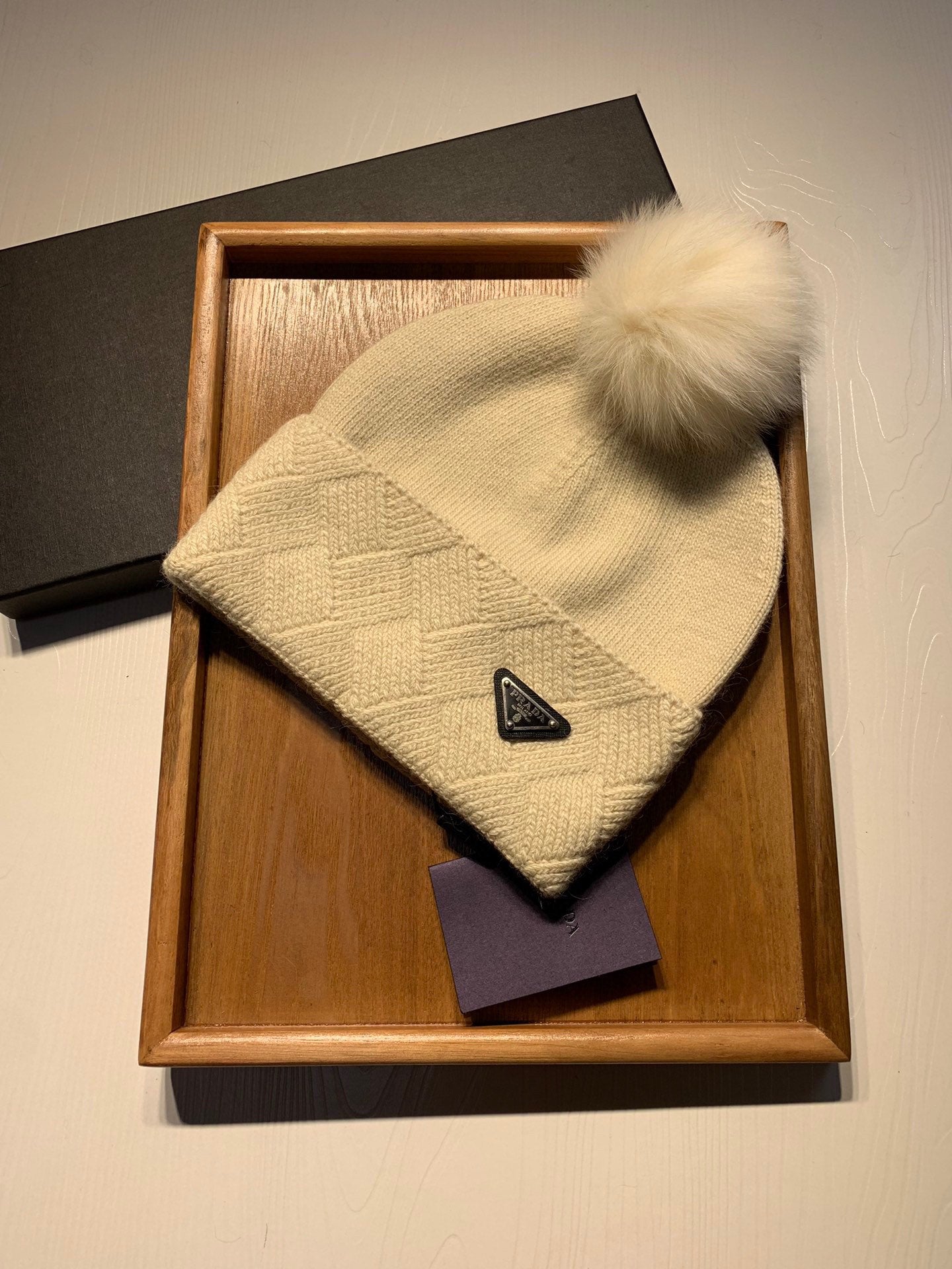 PRADA BEANIE HAT IN BISQUE BEIGE WOOL AND RABBIT FUR 361433