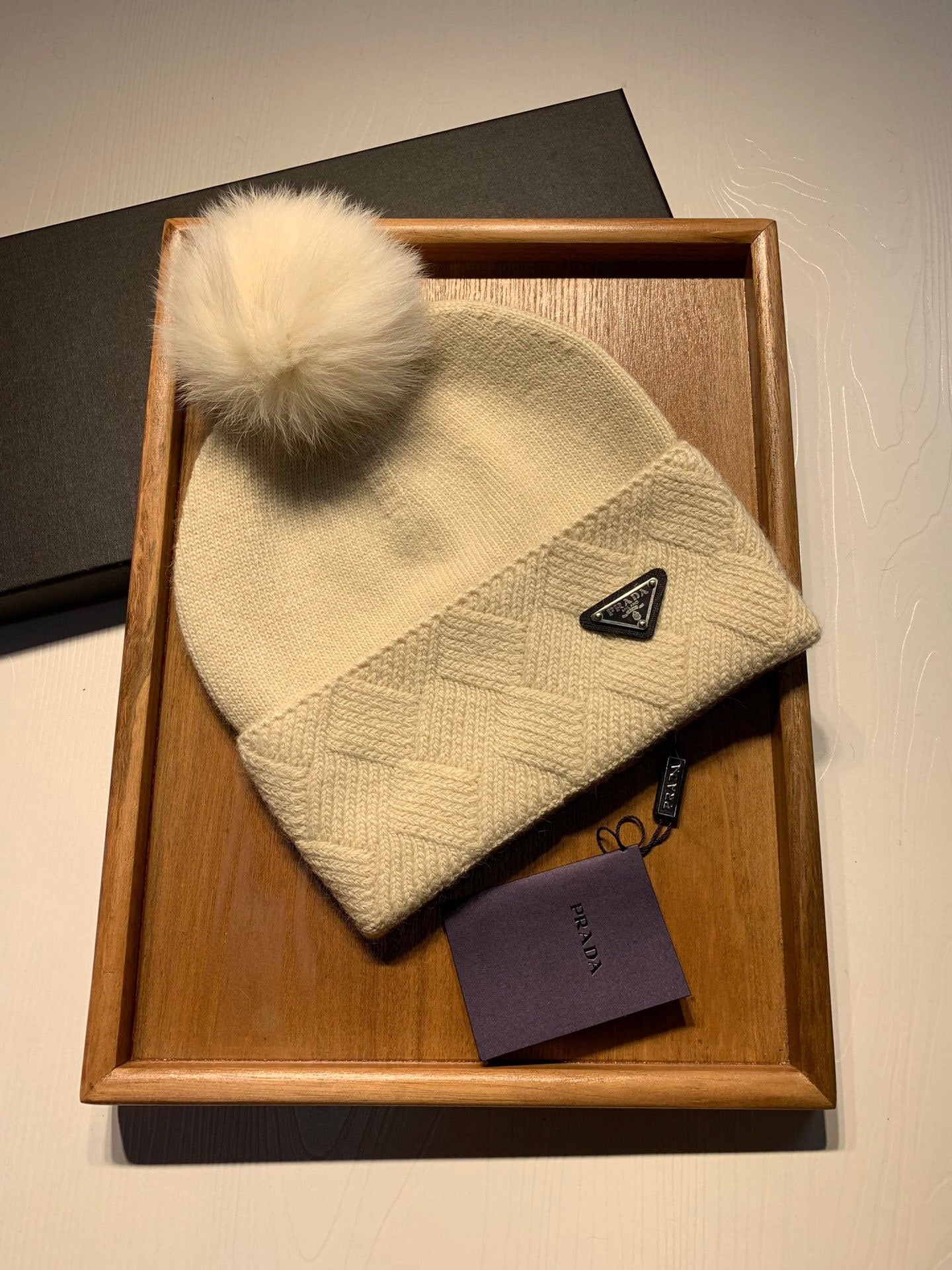 PRADA BEANIE HAT IN BISQUE BEIGE WOOL AND RABBIT FUR 361433