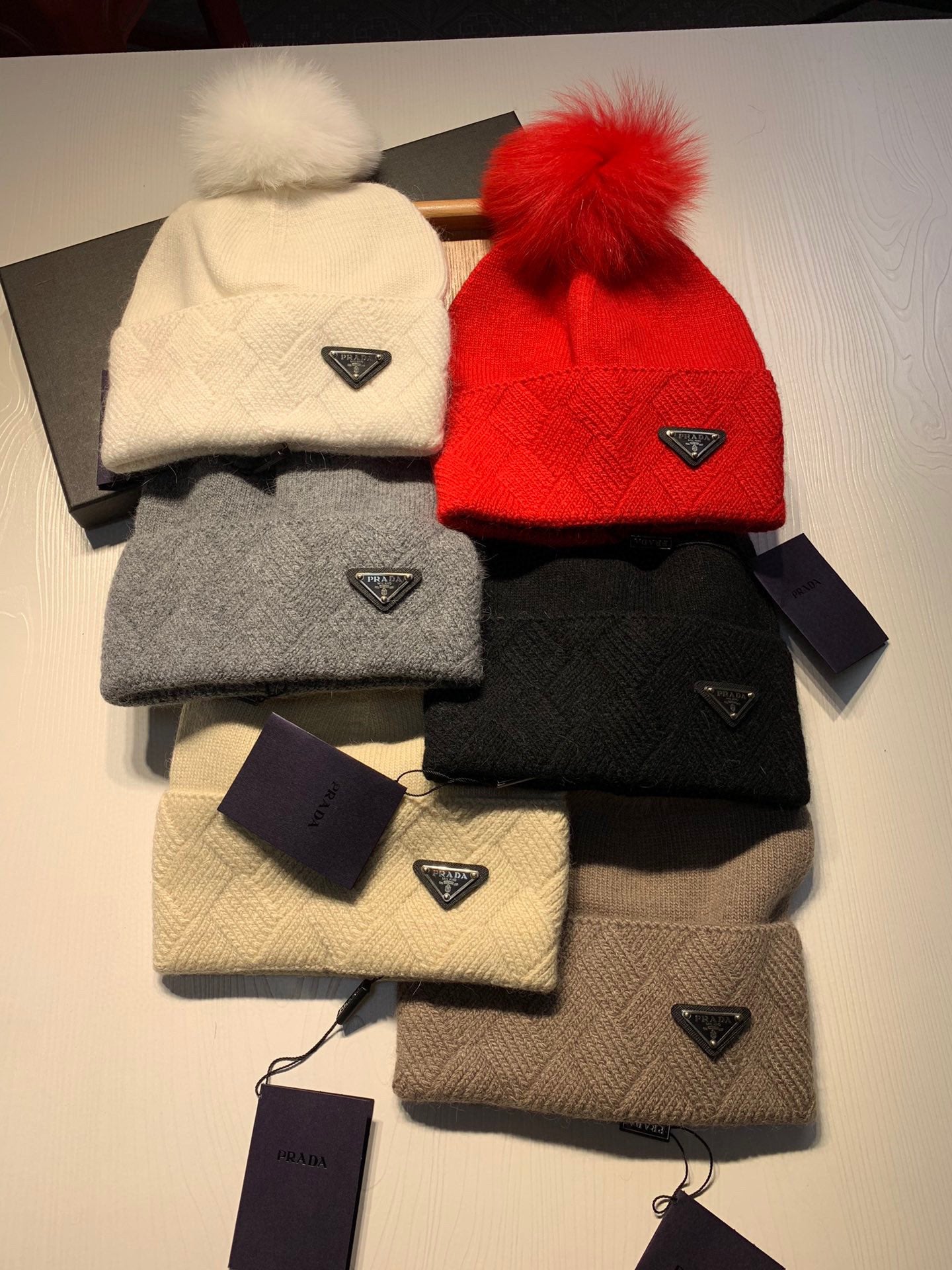 PRADA BEANIE HAT IN CHERRY RED WOOL AND RABBIT FUR 361436
