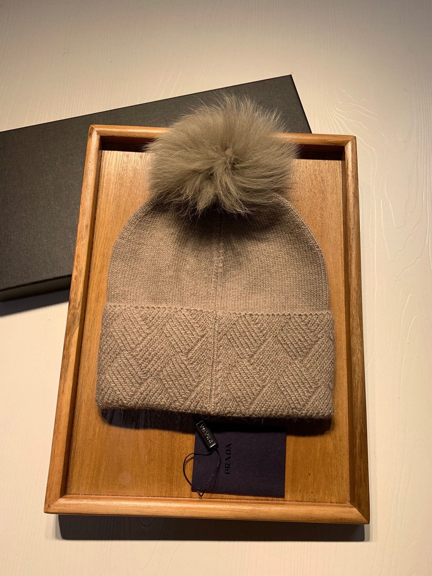 PRADA BEANIE HAT IN CAMEL BROWN WOOL AND RABBIT FUR 361437