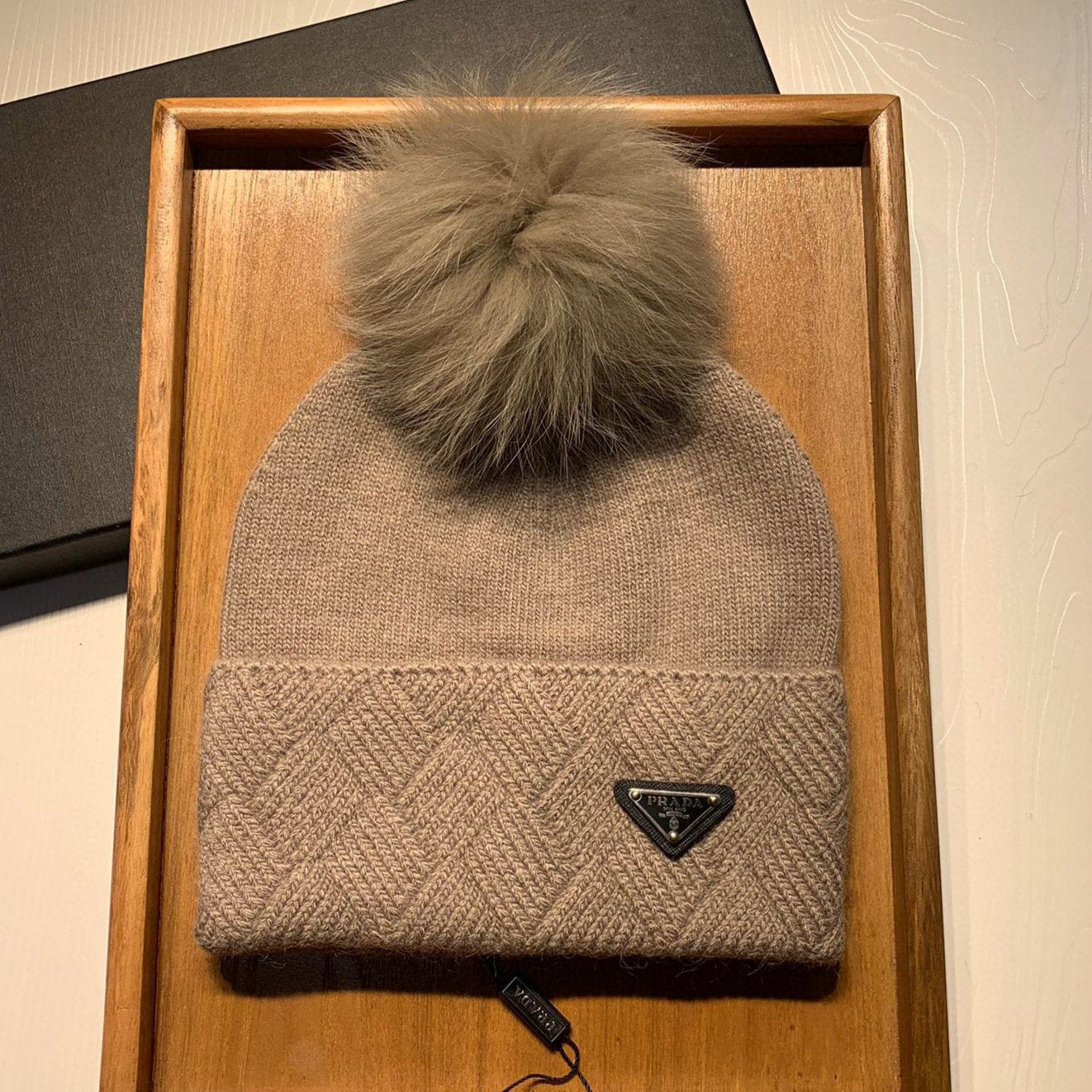 PRADA BEANIE HAT IN CAMEL BROWN WOOL AND RABBIT FUR 361437