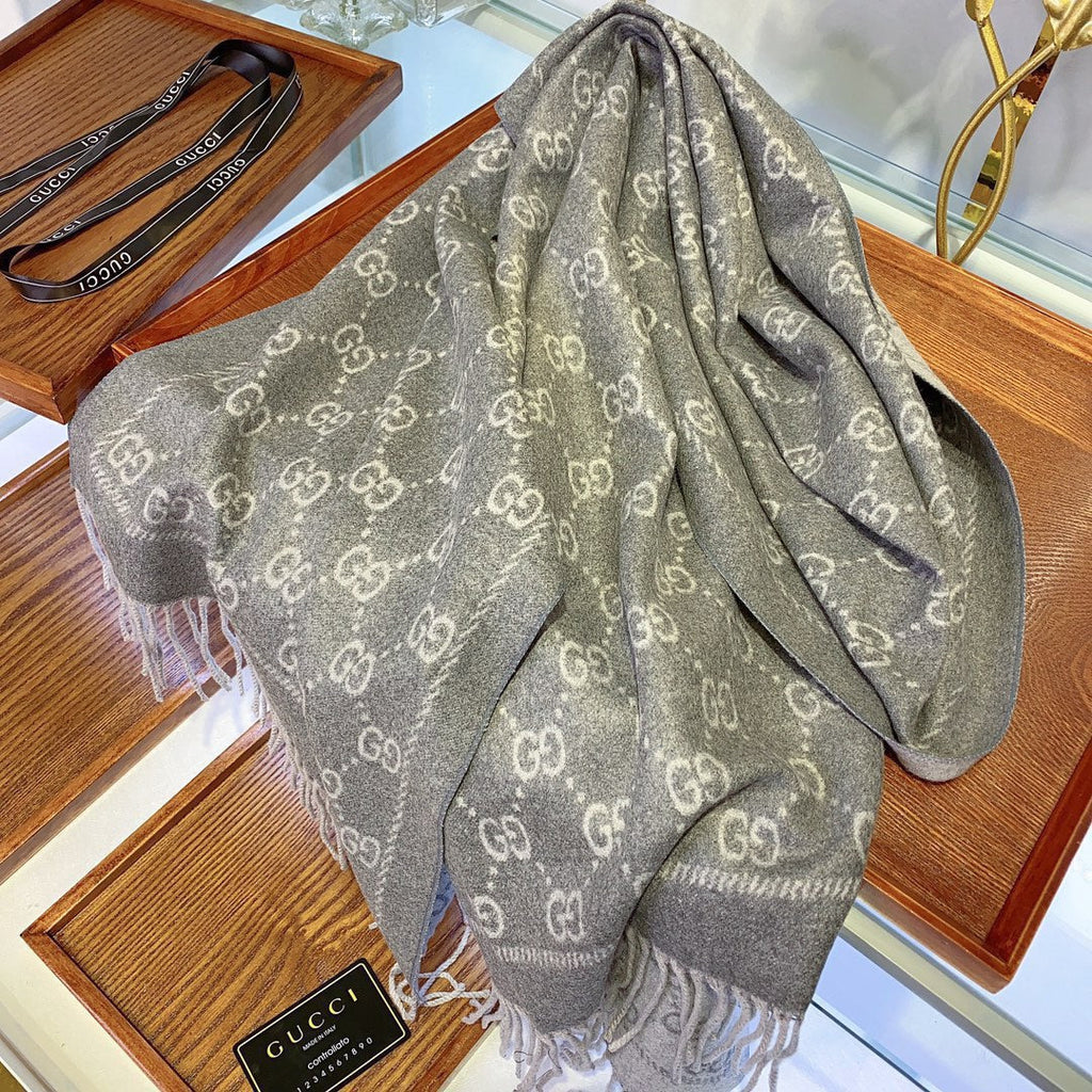 GUCCI JACQUARD PATTERN KNIT SCARF 180 CM IN COOL GRAY WOOL 402421