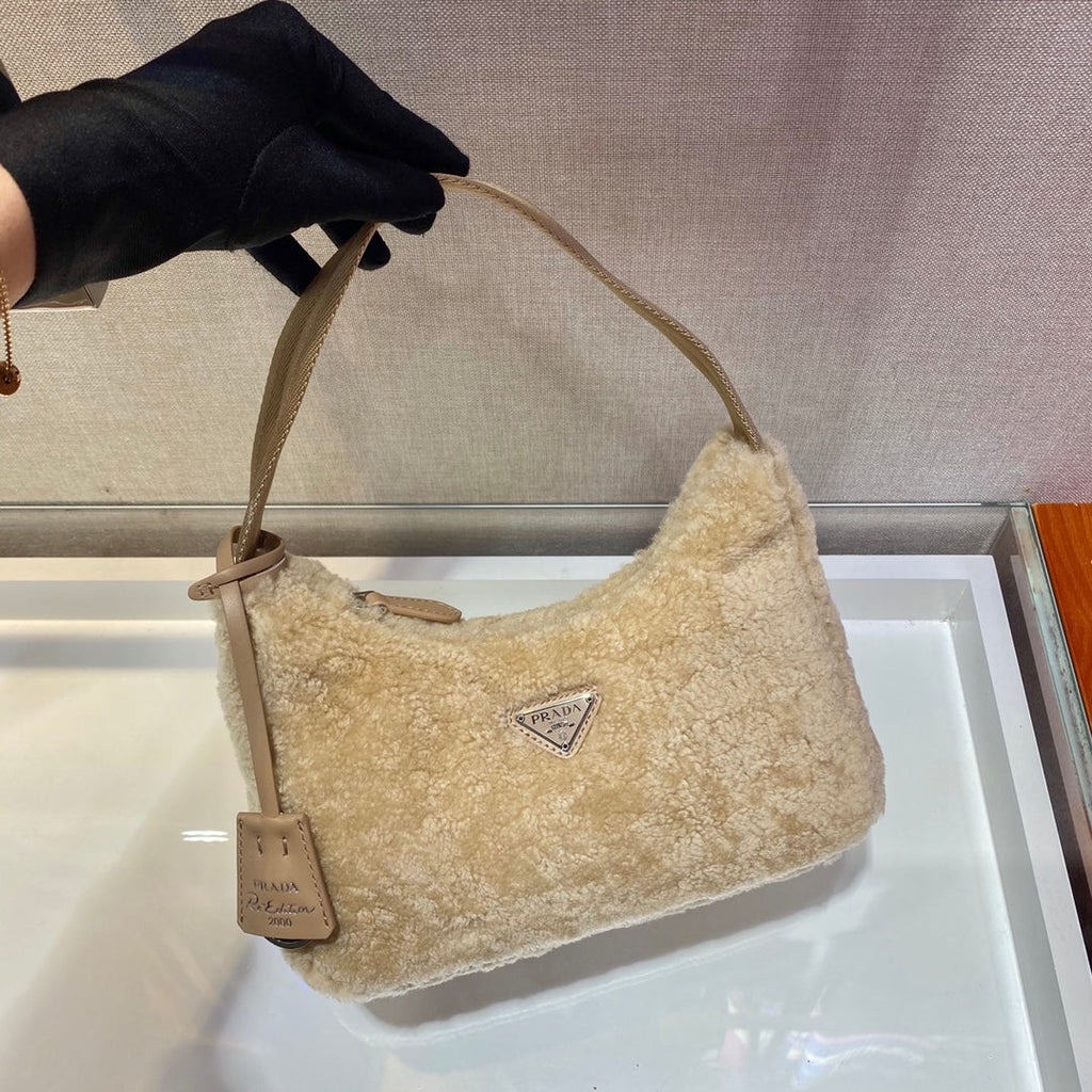 PRADA HOBO BAG 23 IN BEIGE SHEARLING