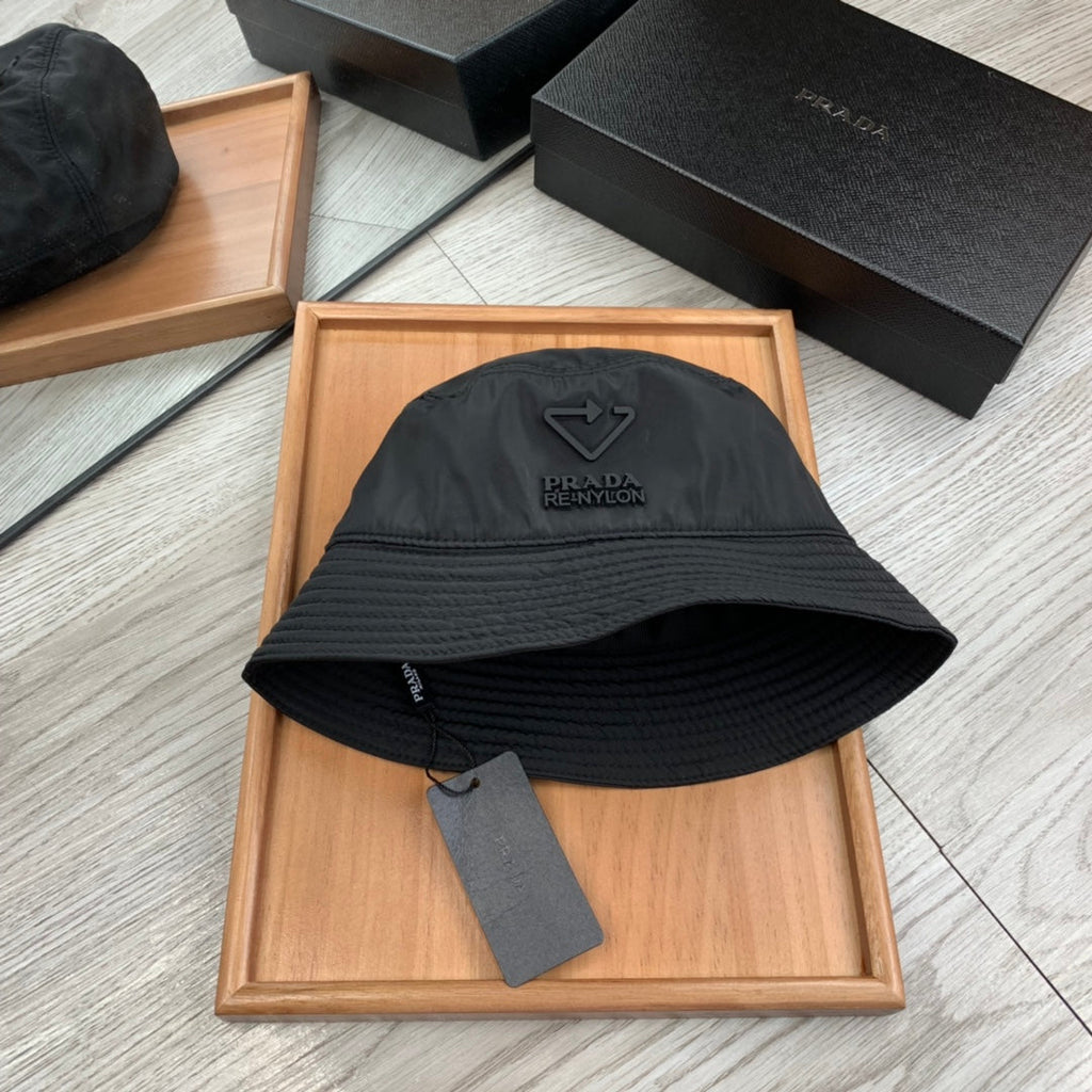 PRADA BUCKET HAT IN BLACK RE-NYLON 234098