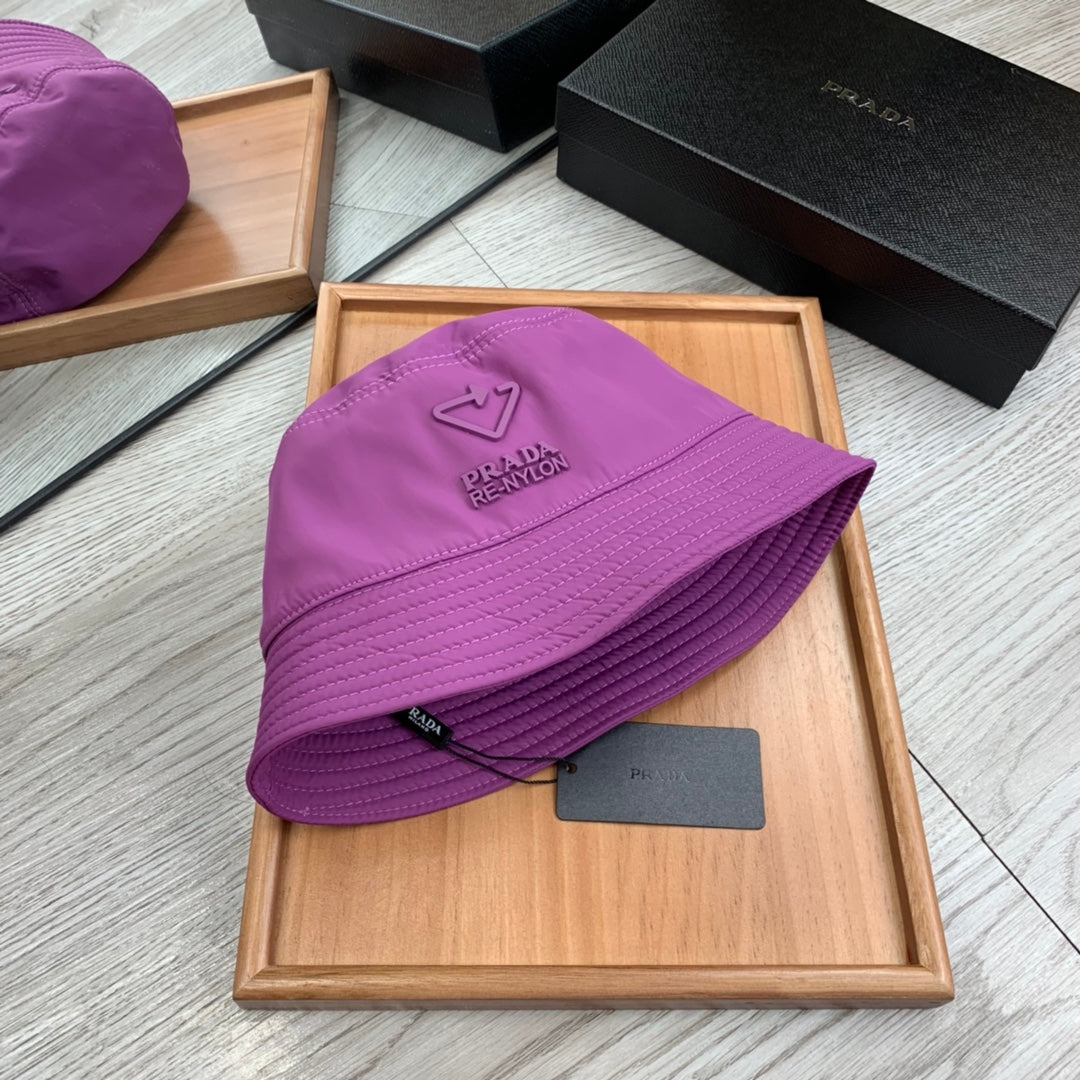 PRADA BUCKET HAT IN PURPLE RE-NYLON 234100