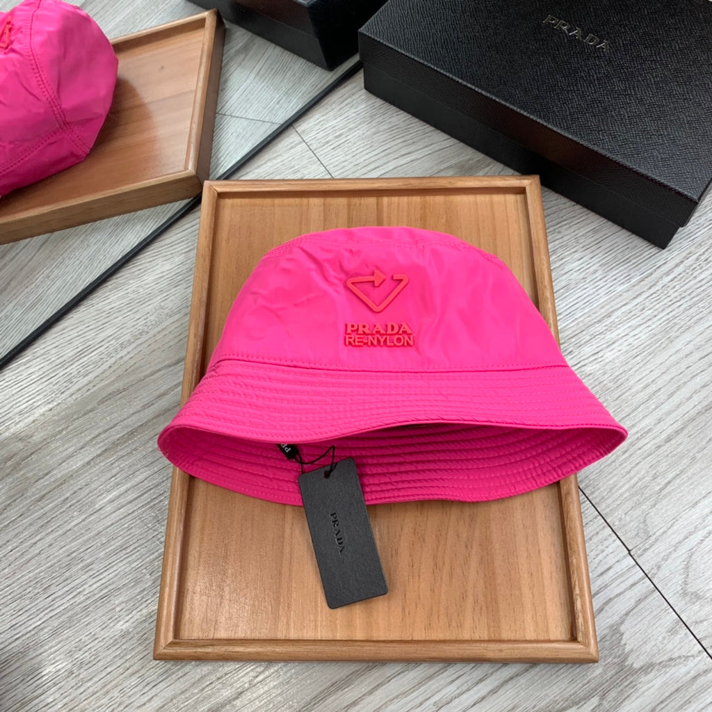 PRADA BUCKET HAT IN BRIGHT PINK RE-NYLON 234102