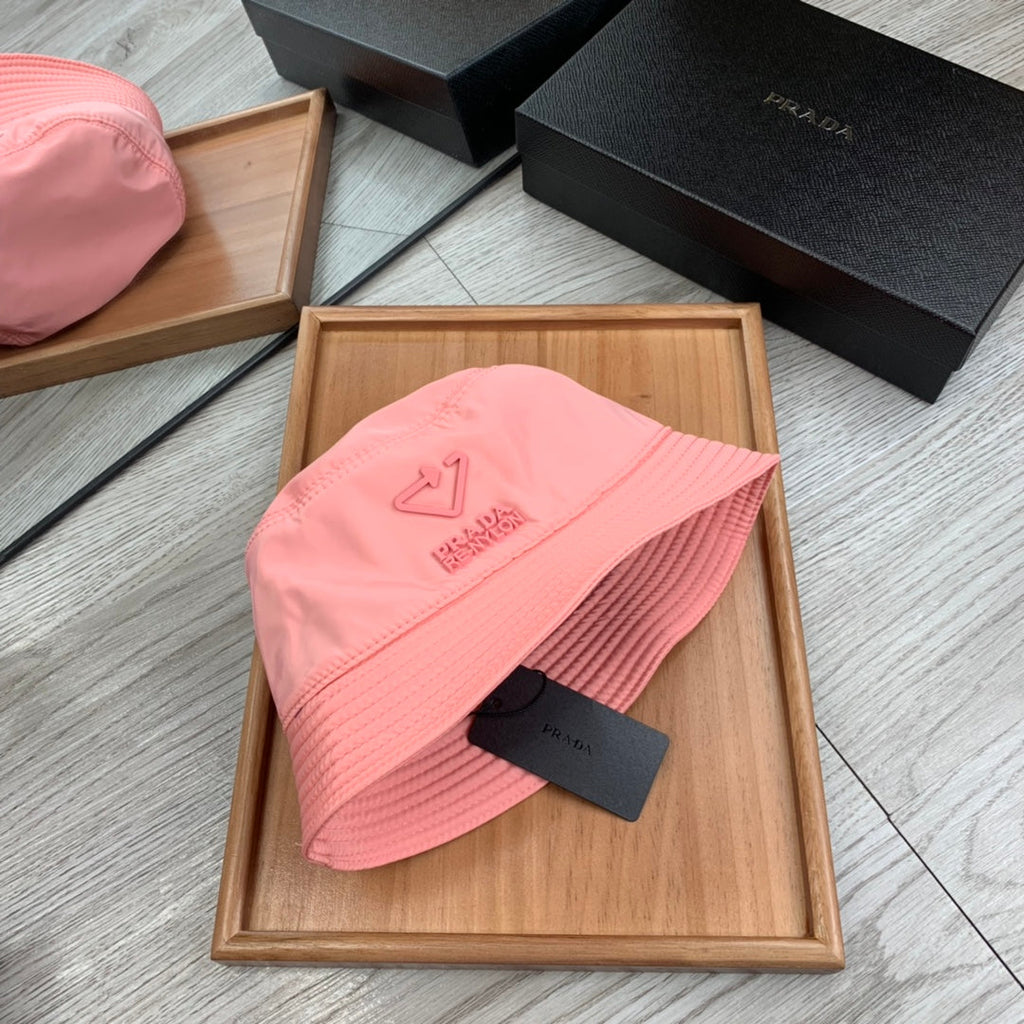 PRADA BUCKET HAT IN ROUGE PINK RE-NYLON 234103