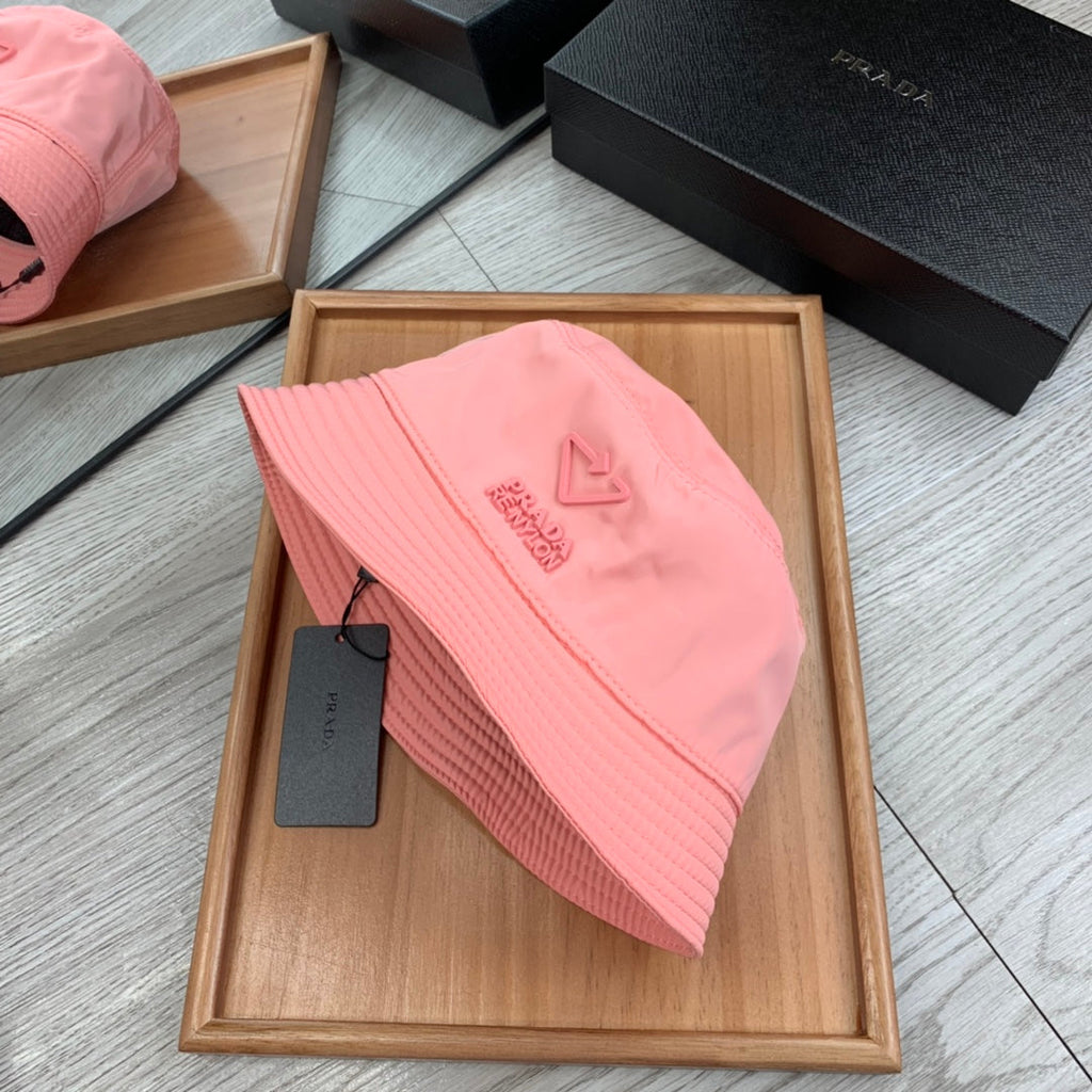 PRADA BUCKET HAT IN ROUGE PINK RE-NYLON 234103