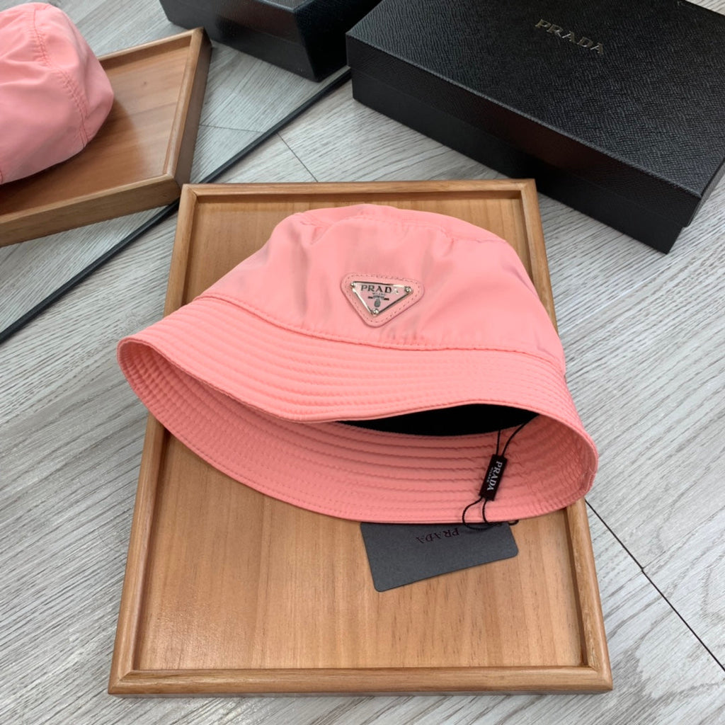 PRADA BUCKET HAT IN ROUGE PINK RE-NYLON 234103