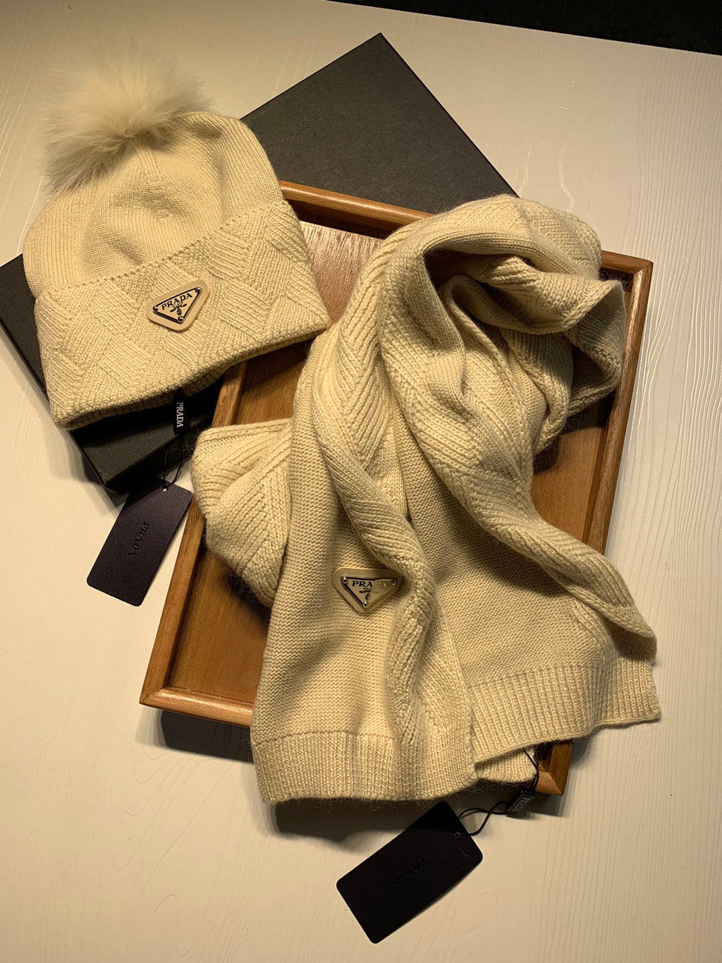 PRADA SET SCARF AND HAT IN BISQUE BEIGE WOOL AND RABBIT FUR 416365