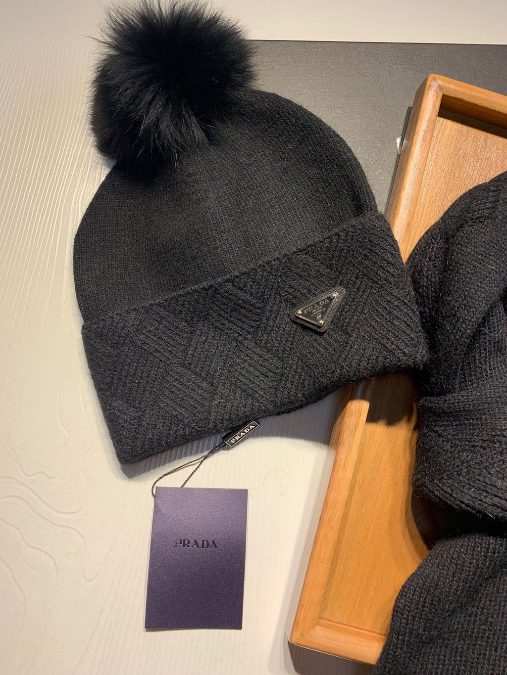PRADA BEANIE HAT IN BLACK WOOL AND RABBIT FUR 361438