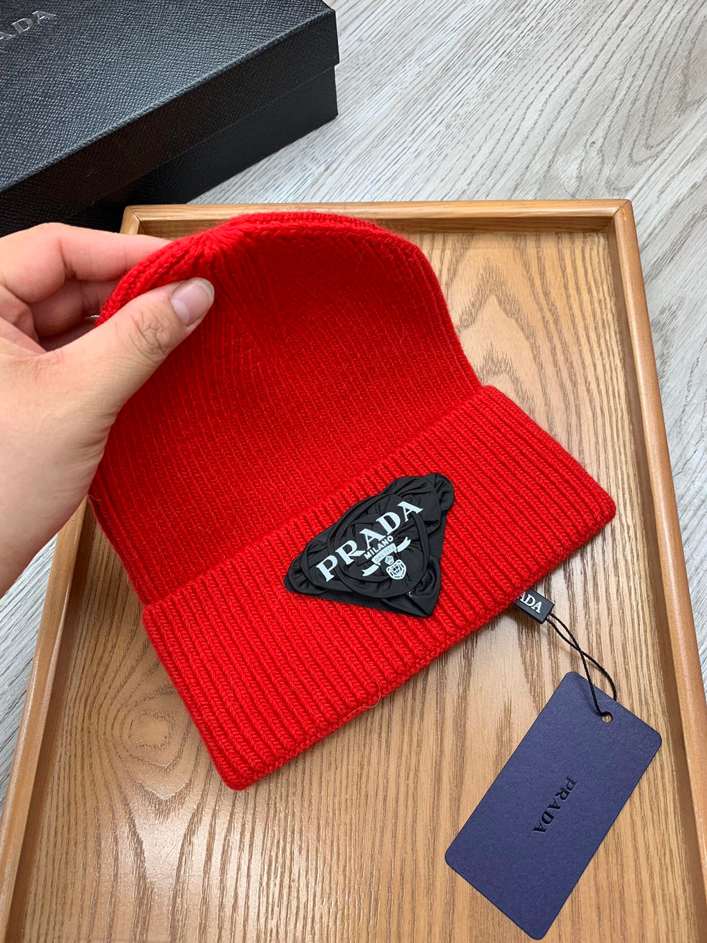 PRADA BEANIE HAT IN CHERRY RED WOOL 431358