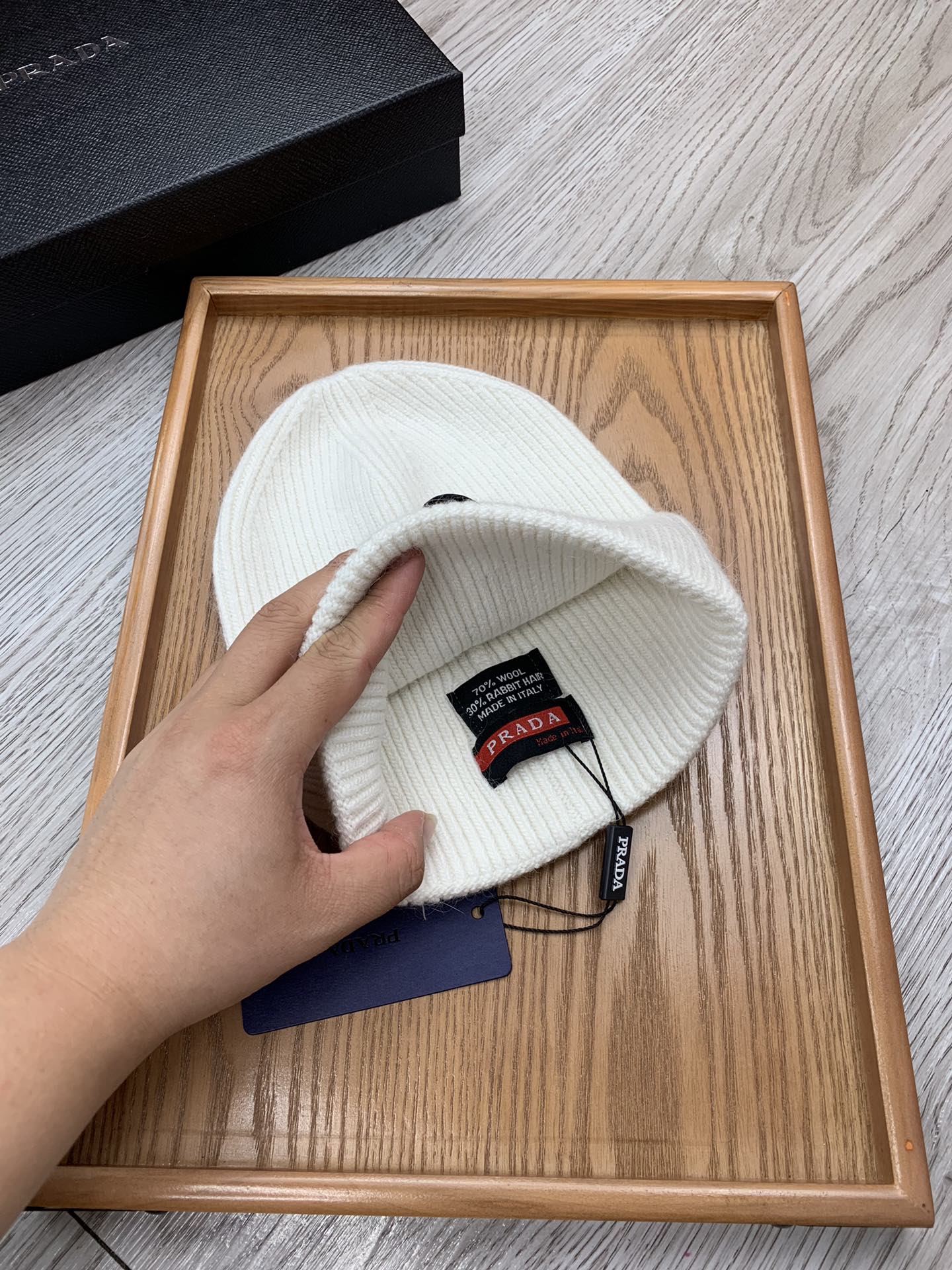 PRADA BEANIE HAT IN WHITE WOOL 431356