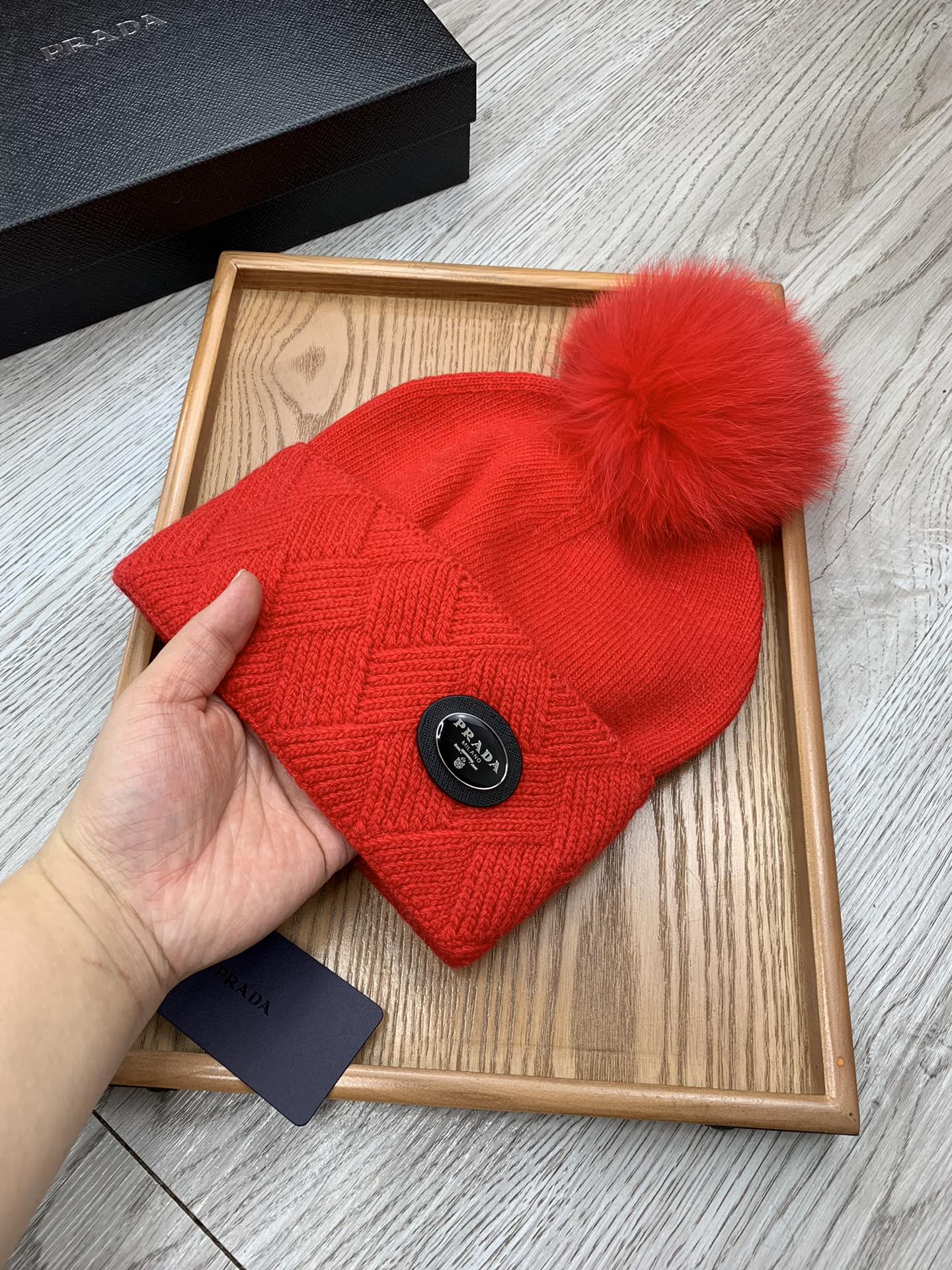 PRADA BEANIE HAT IN CHERRY RED WOOL AND RABBIT FUR 346718