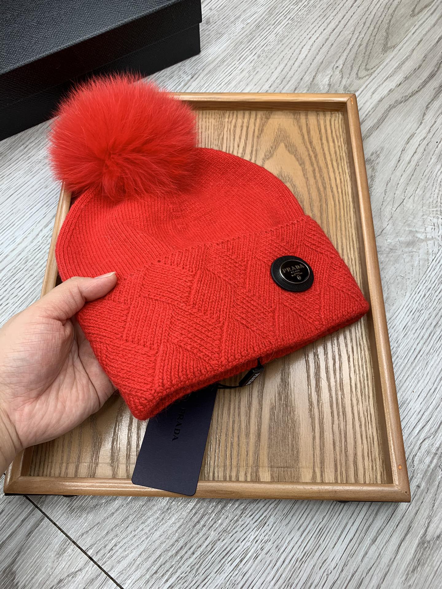 PRADA BEANIE HAT IN CHERRY RED WOOL AND RABBIT FUR 346718