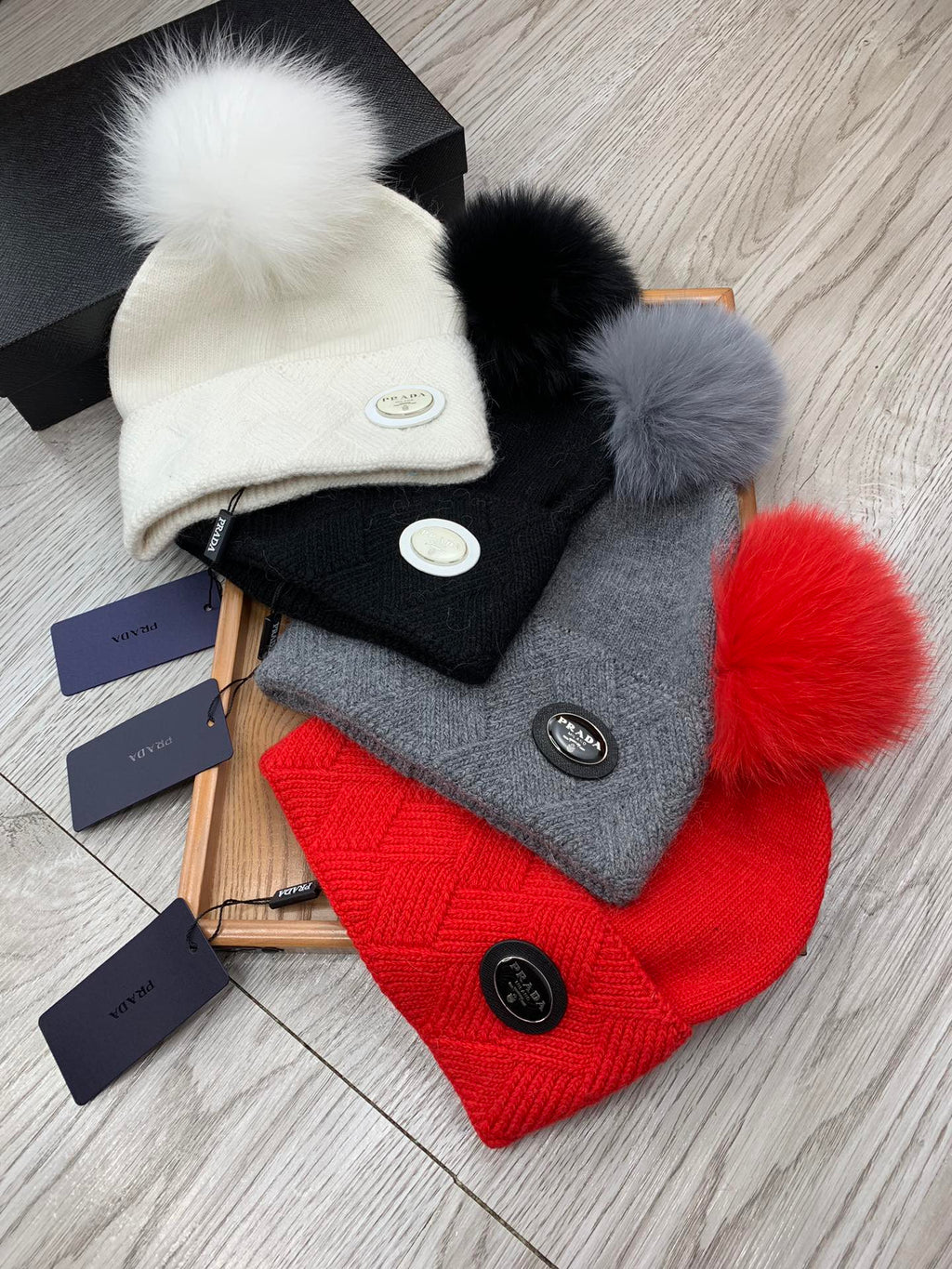 PRADA BEANIE HAT IN WHITE WOOL AND RABBIT FUR 346716