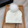 PRADA BEANIE HAT IN WHITE WOOL AND RABBIT FUR 346716