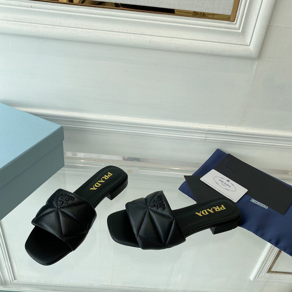 PRADA Pra Slide 25 Quilted Black leather