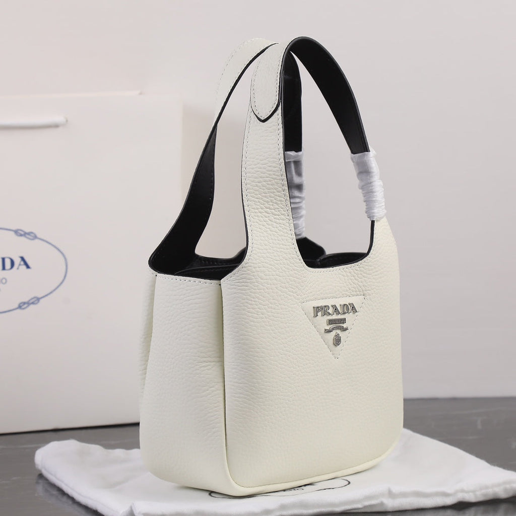 PRADA 18 DYNAMIQUE LOGO TOTE BAG IN WHITE CALFSKIN
