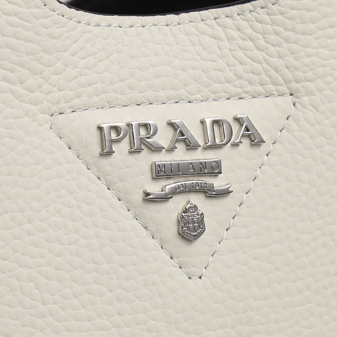 PRADA 18 DYNAMIQUE LOGO TOTE BAG IN WHITE CALFSKIN