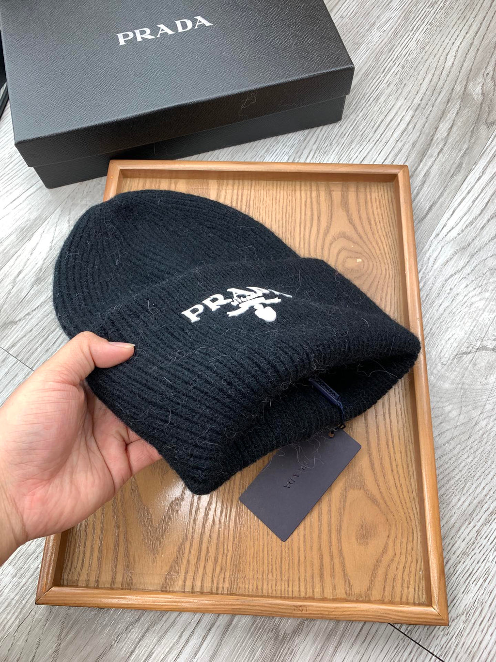 PRADA BEANIE HAT IN BLACK WOOL 108753
