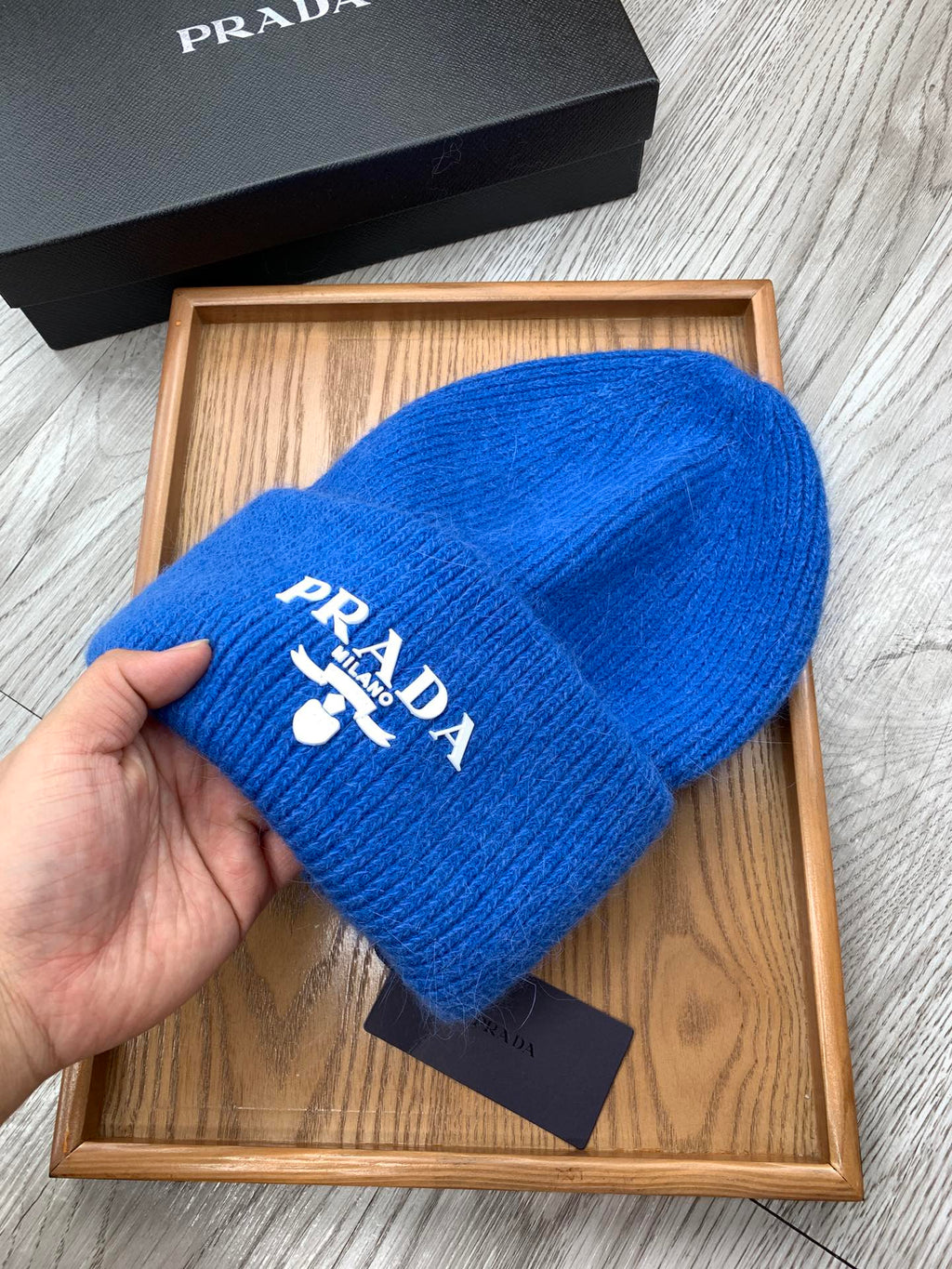 PRADA BEANIE HAT IN COBALT BLUE WOOL 108752