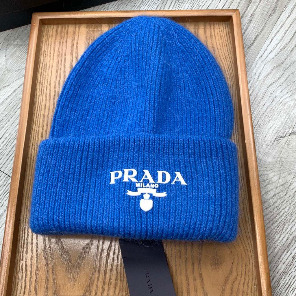 PRADA BEANIE HAT IN COBALT BLUE WOOL 108752