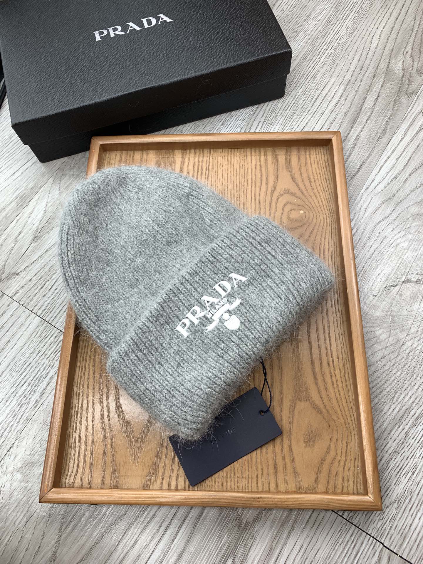 PRADA BEANIE HAT IN DOLPHIN GRAY WOOL 108750