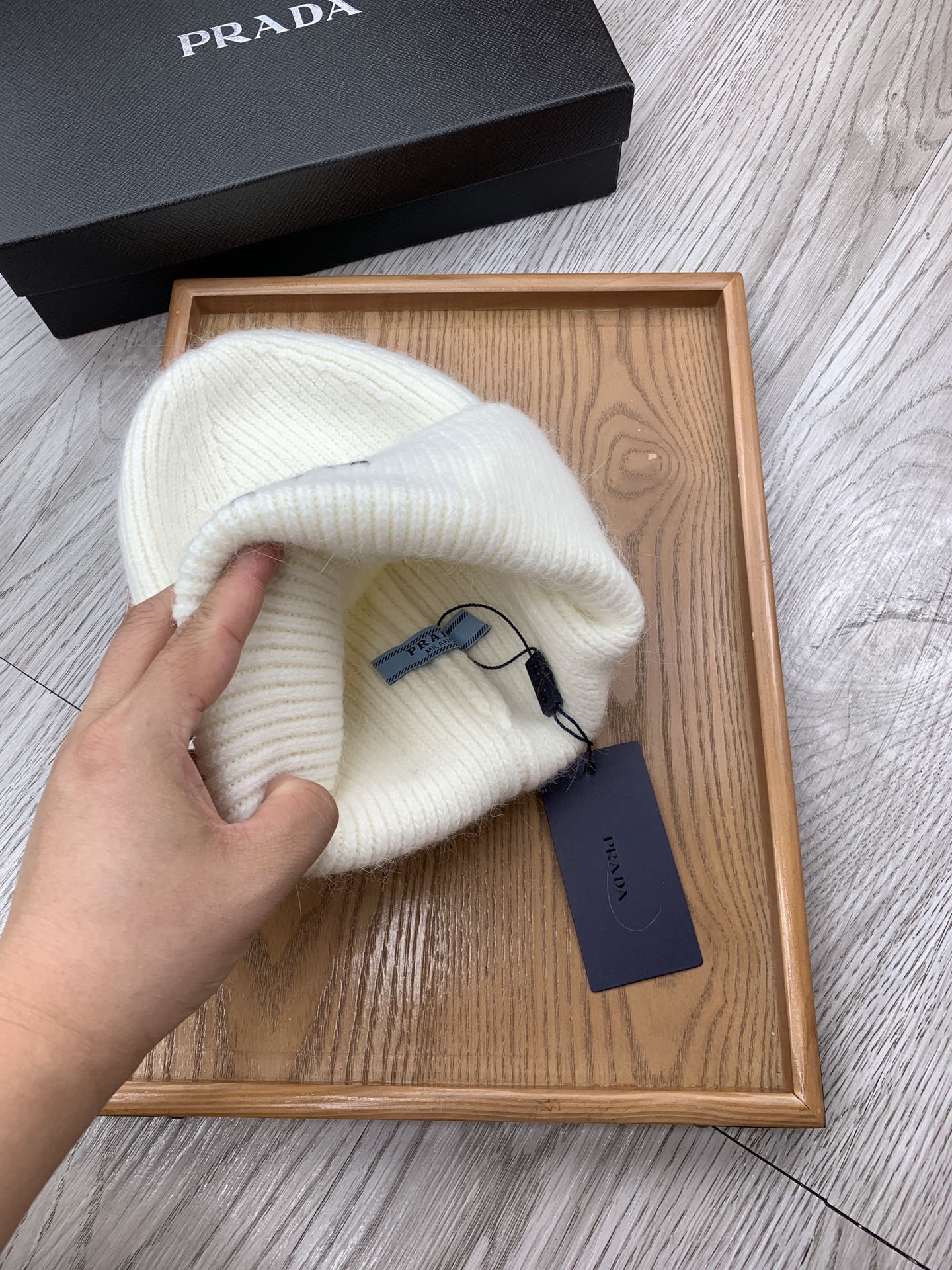 PRADA BEANIE HAT IN WHITE WOOL 108748