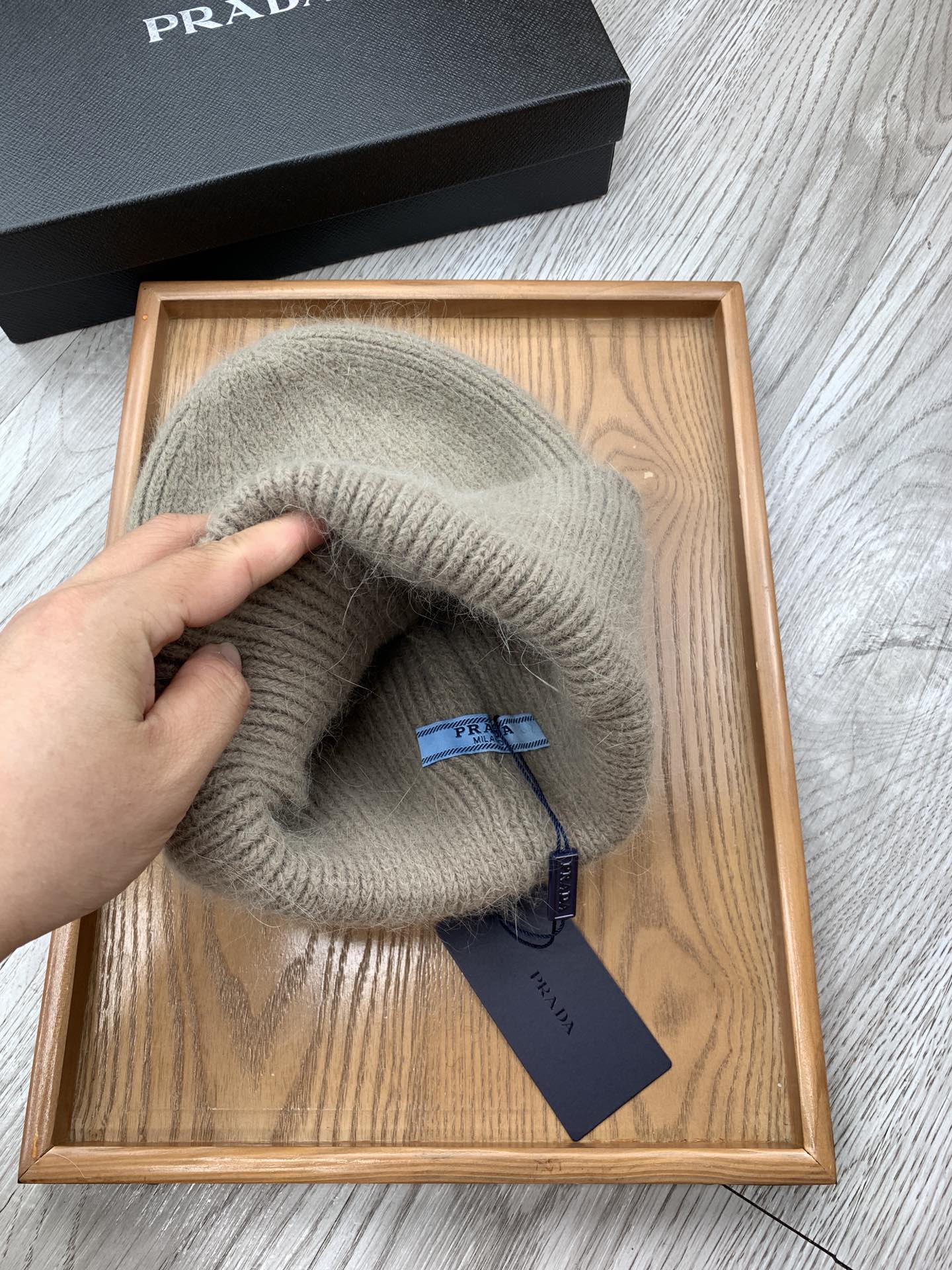 PRADA BEANIE HAT IN KHAKI BROWN WOOL 108747