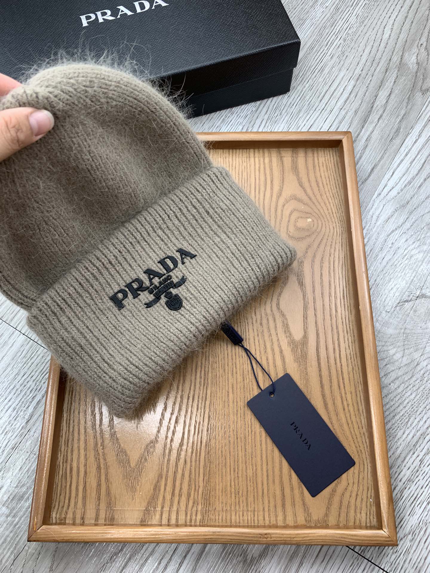 PRADA BEANIE HAT IN KHAKI BROWN WOOL 108747