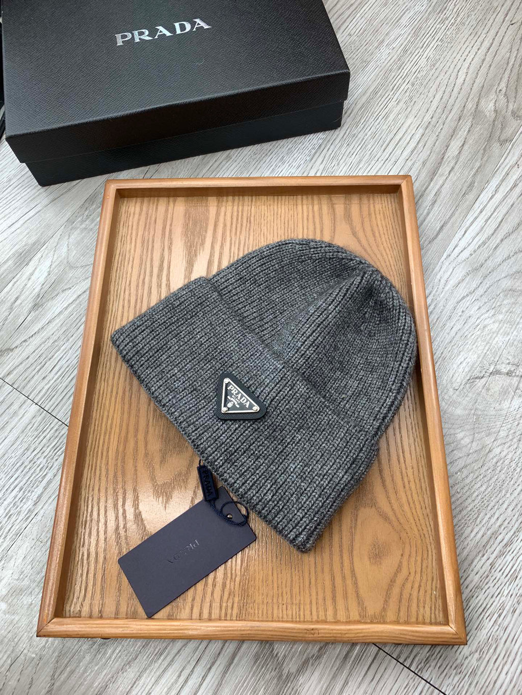 PRADA BEANIIE HAT IN GRAPHITE GRAY WOOL 335032