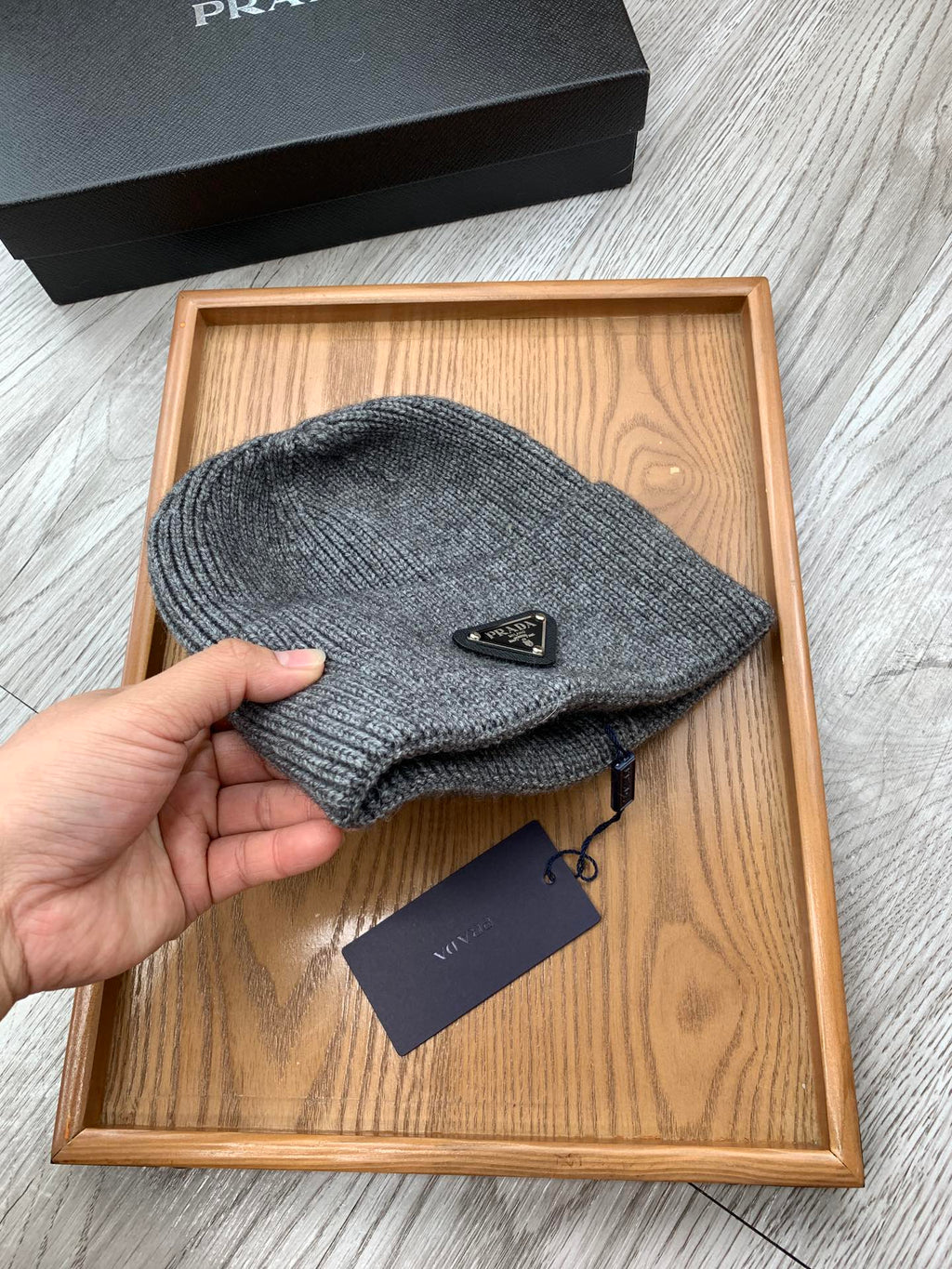 PRADA BEANIIE HAT IN GRAPHITE GRAY WOOL 335032