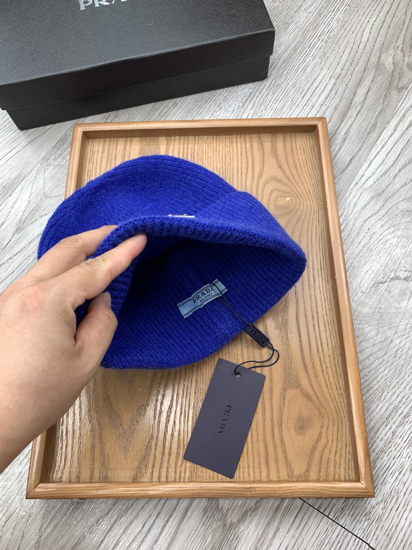 PRADA BEANIIE HAT IN AZURE BLUE WOOL 335033