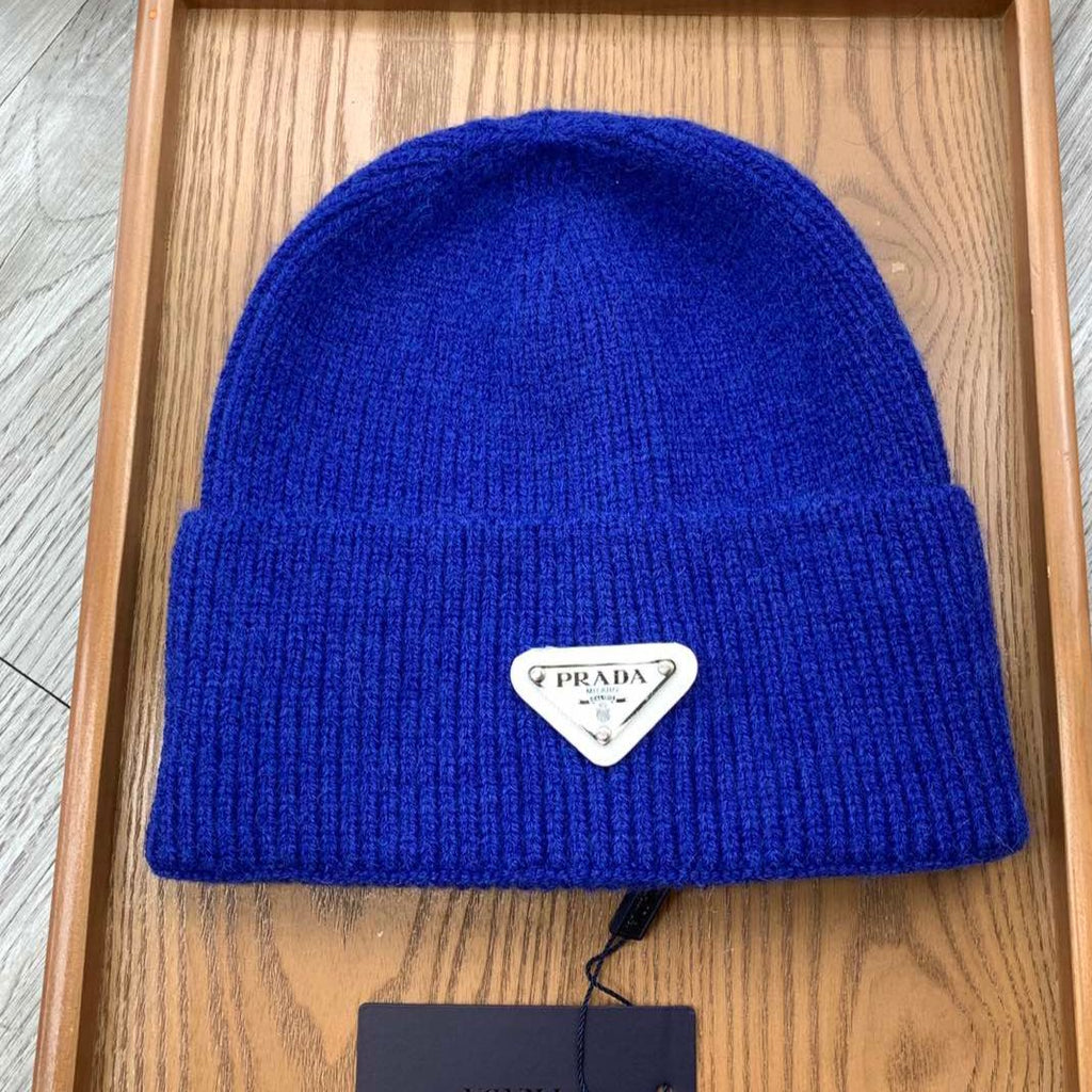 PRADA BEANIIE HAT IN AZURE BLUE WOOL 335033