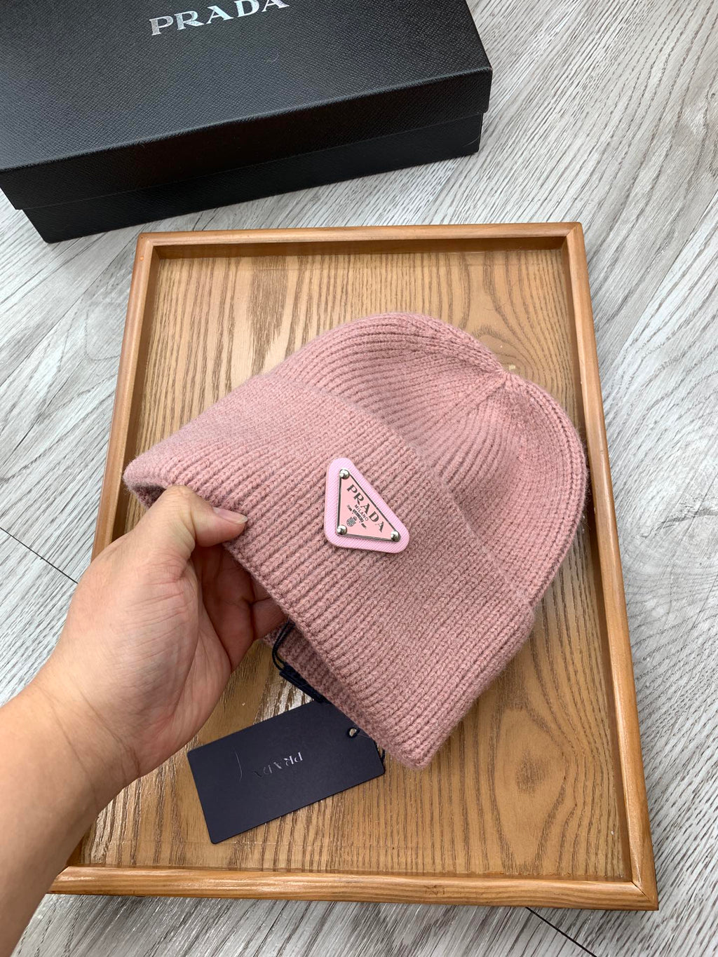 PRADA BEANIIE HAT IN CREPE PINK WOOL 335034