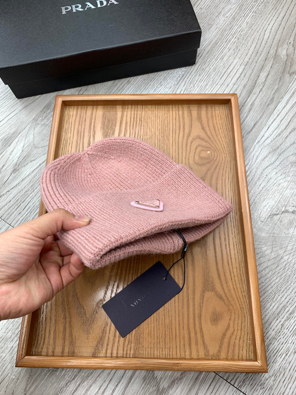 PRADA BEANIIE HAT IN CREPE PINK WOOL 335034
