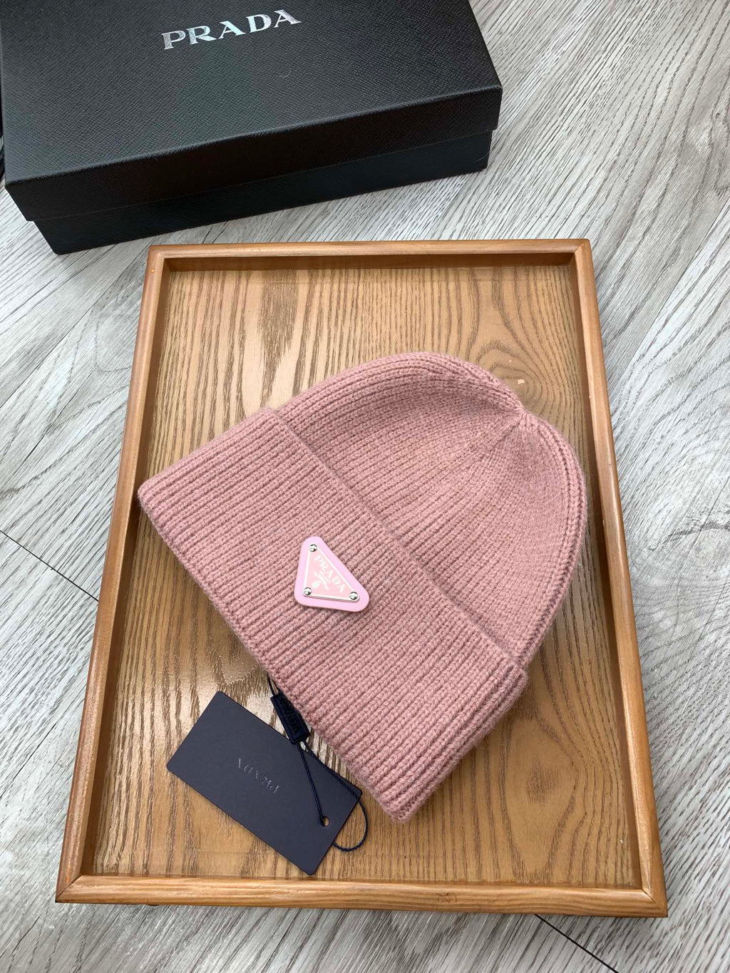 PRADA BEANIIE HAT IN CREPE PINK WOOL 335034