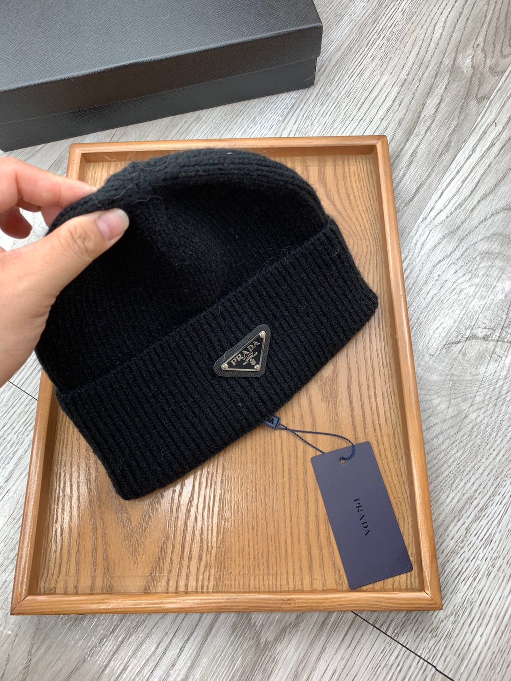 PRADA BEANIIE HAT IN BLACK WOOL 335039