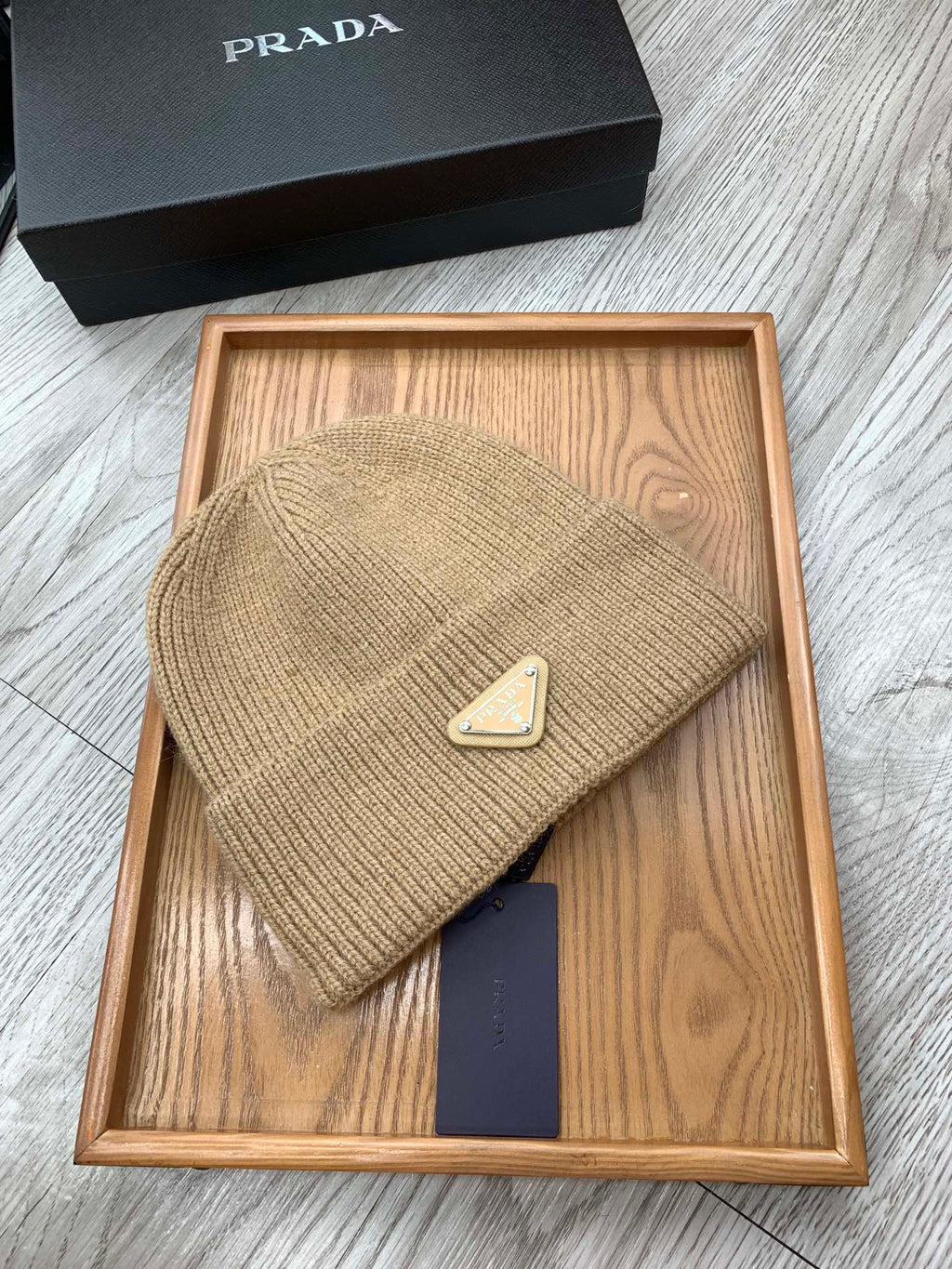 PRADA BEANIIE HAT IN CAMEL BROWN WOOL 335038