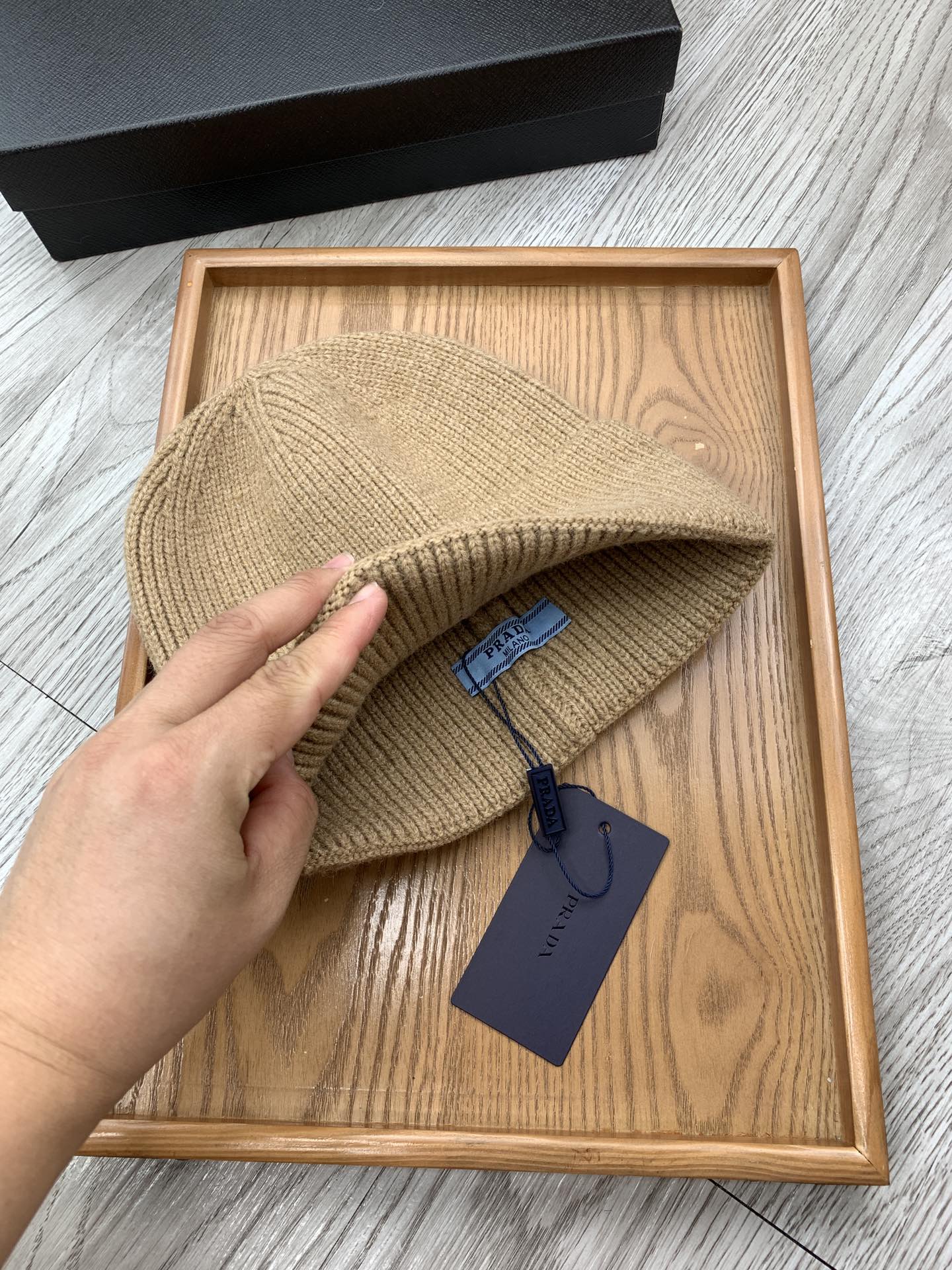 PRADA BEANIIE HAT IN CAMEL BROWN WOOL 335038