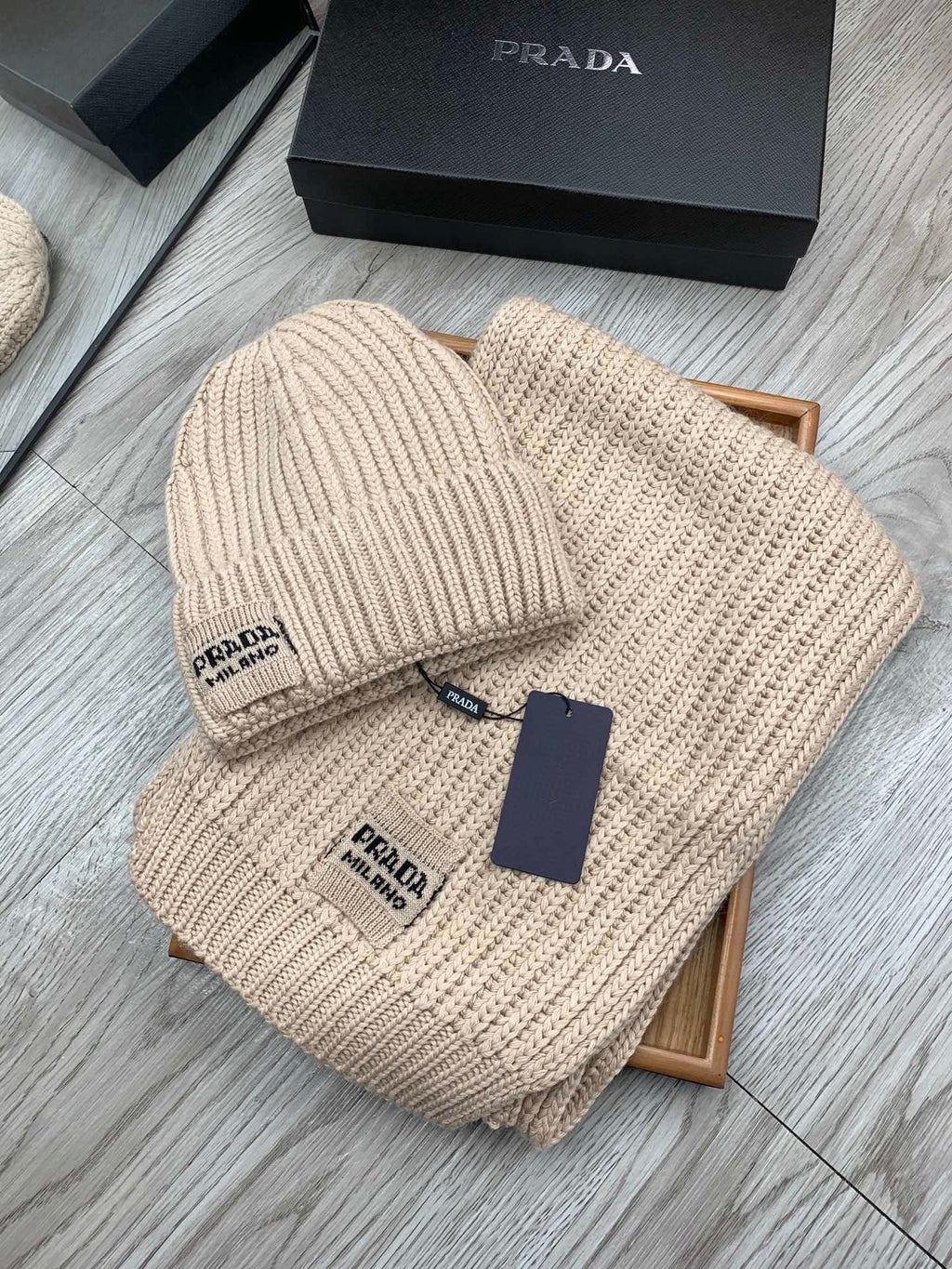 PRADA SET SCARF AND HAT IN SAND BROWN WOOL AND RABBIT FUR 388990