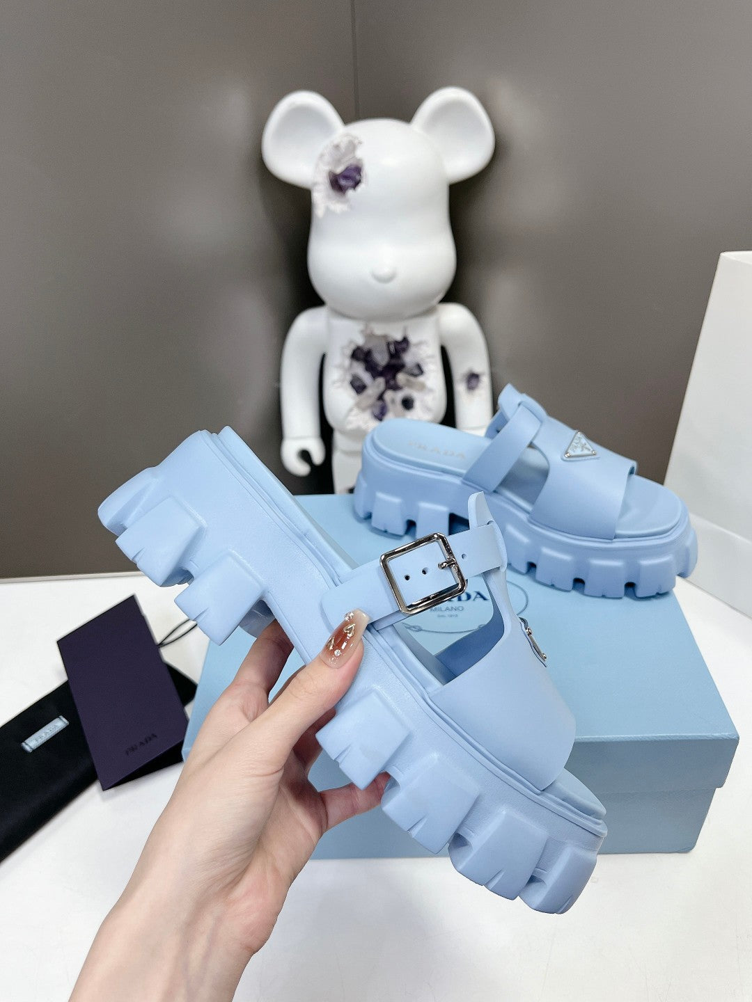 PRADA MONOLITH SLIPPER SANLS IN SKY BLUE RUBBER