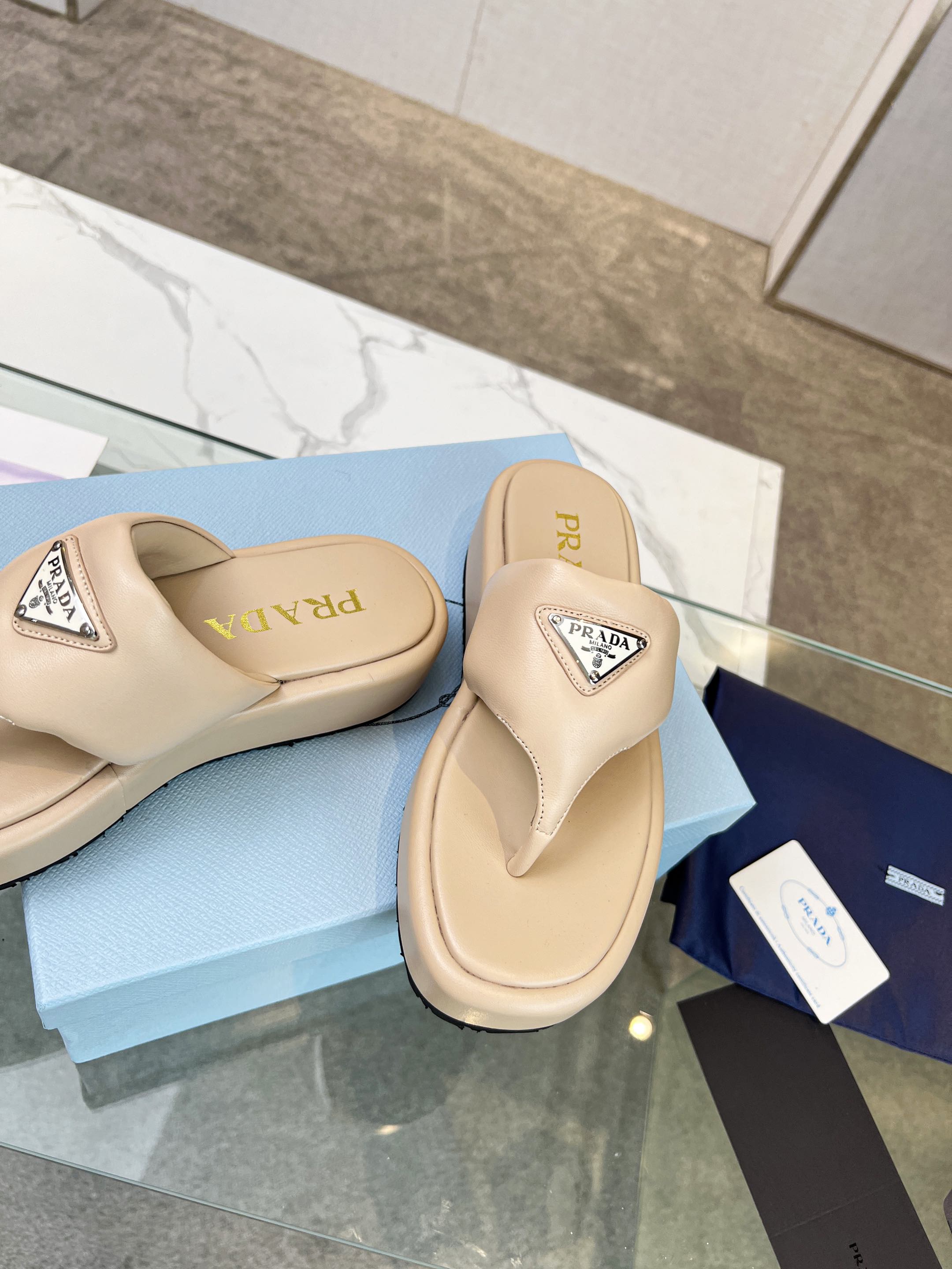 PRADA SOFT PADDED NAPPA THONG WEDGE SANLS TUSCAN LAMBSKIN