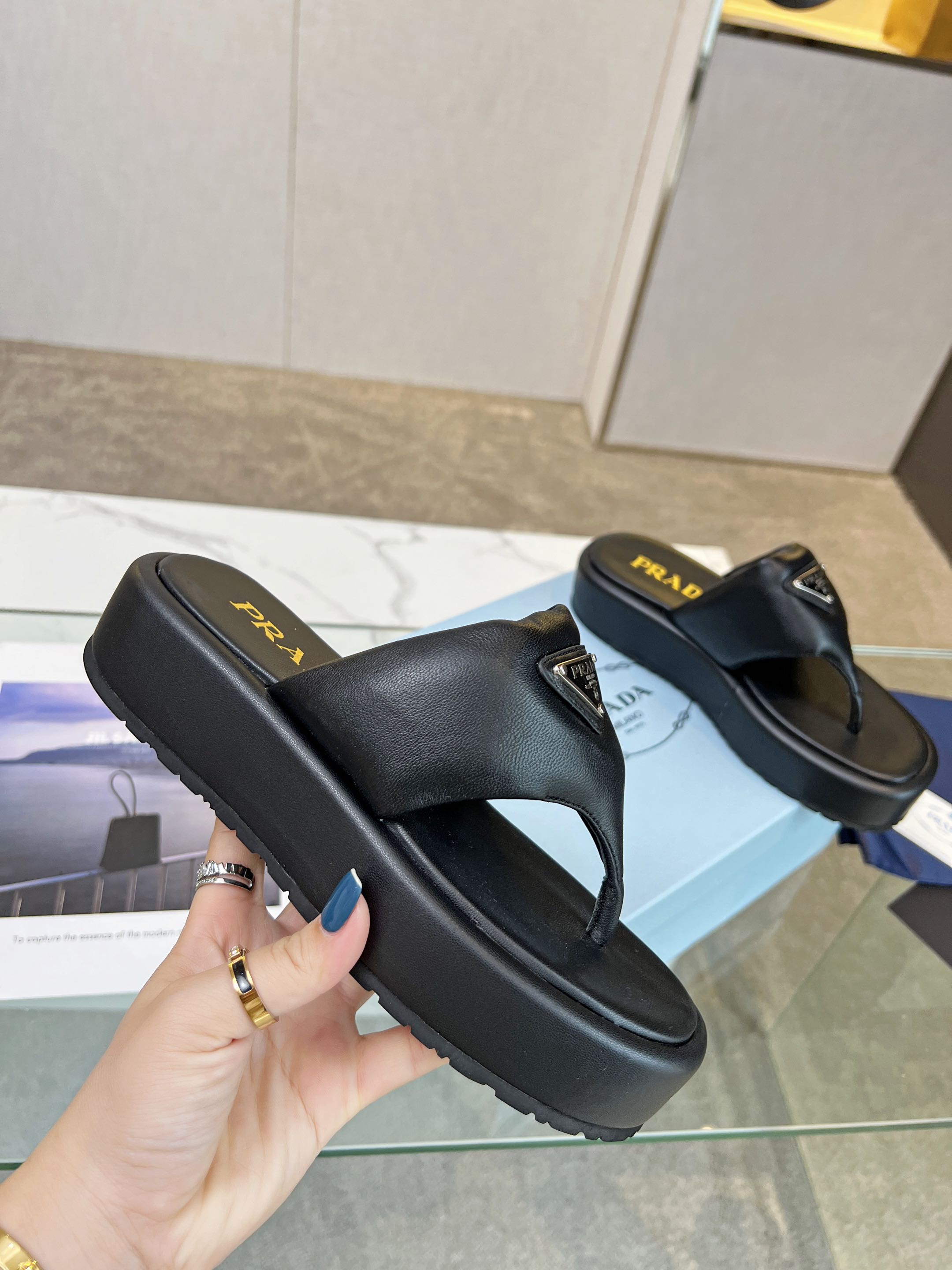 PRADA SOFT PADDED NAPPA THONG WEDGE SANLS BLACK LAMBSKIN